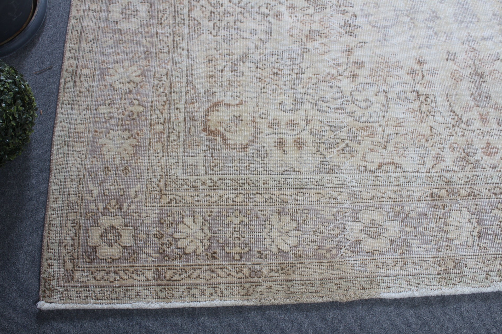 Dining Room Rug, Vintage Rug, Beige Antique Rugs, 7.2x10.7 ft Oversize Rug, Oushak Rug, Living Room Rug, Turkish Rugs