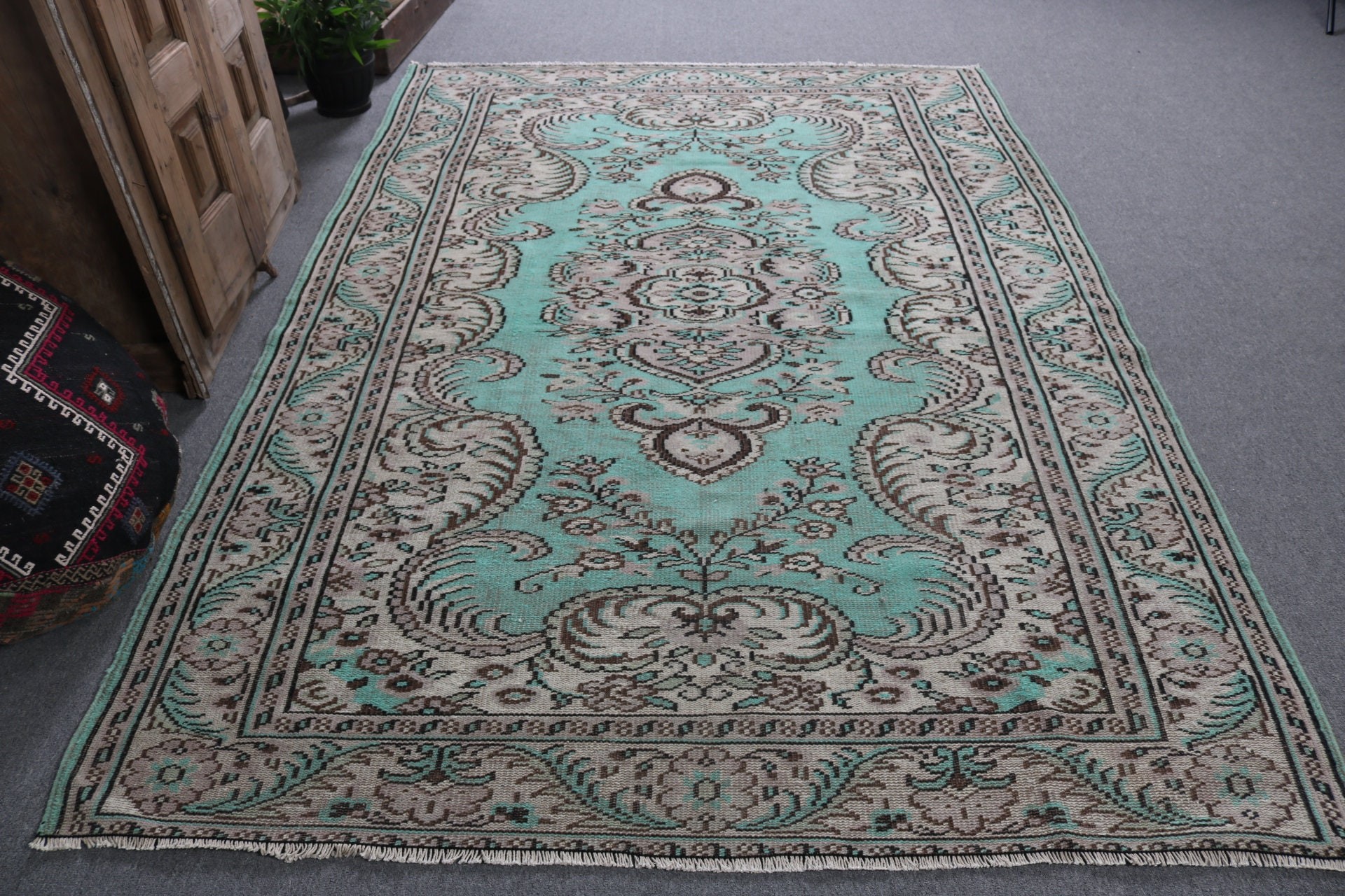 Yemek Odası Halıları, Oushak Halıları, 5.8x8.5 ft Büyük Halı, Vintage Halı, Büyük Oushak Halıları, Yeşil Nötr Halılar, Türk Halıları, Antika Halılar