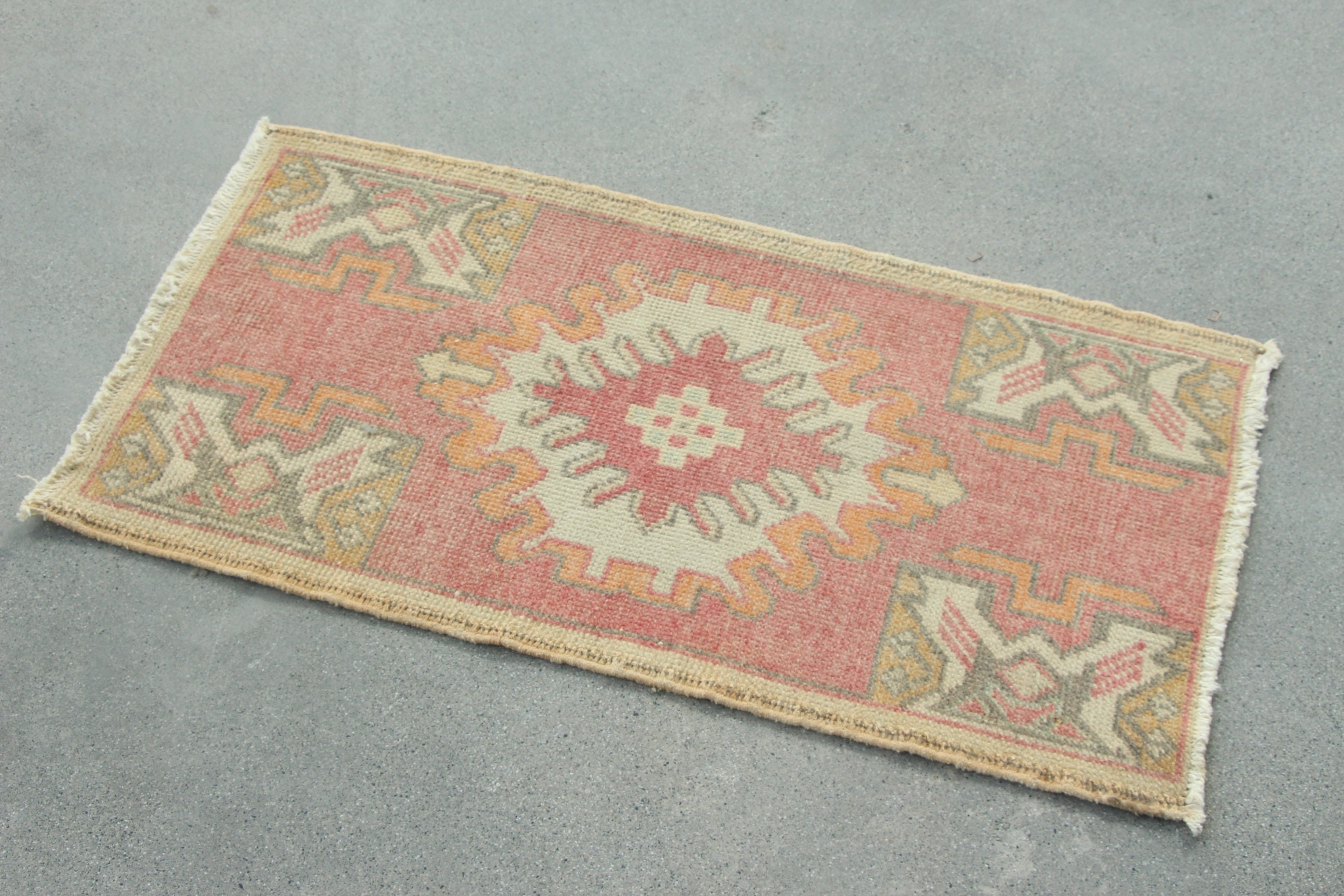 Geometrik Halılar, Türk Halıları, 1.6x2.9 ft Küçük Halılar, Vintage Halılar, Oushak Halı, Kırmızı Modern Halı, Araba Paspas Halıları, Mutfak Halıları, Yer Halıları