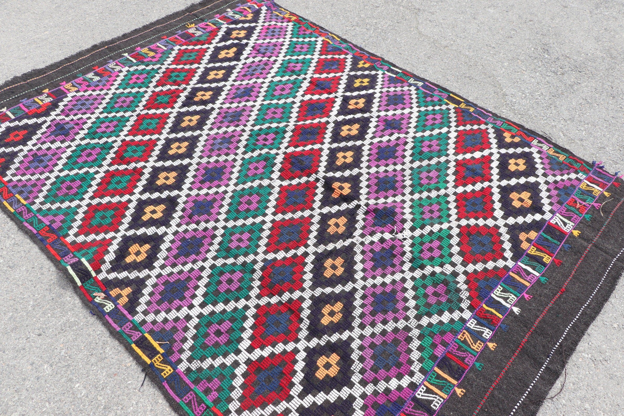 Pembe Yün Halı, Türk Halısı, Fas Halısı, Sanat Halısı, Vintage Halı, 5.5x7.7 ft Büyük Halı, Yemek Odası Halıları, Kilim, Yatak Odası Halıları, Anadolu Halıları