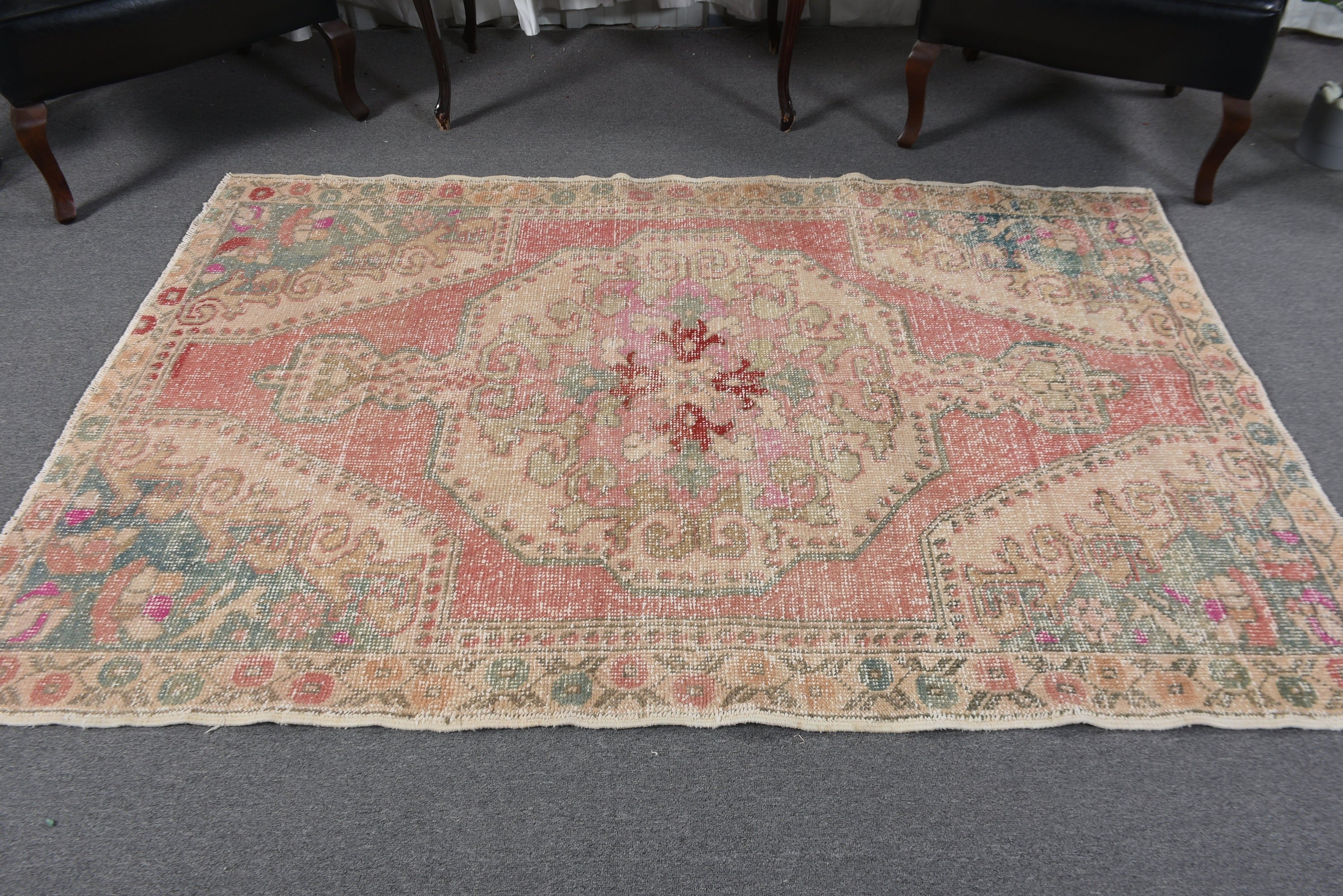 Havalı Halılar, Egzotik Halılar, Açıklama Halıları, Kırmızı Oryantal Halılar, 4,4x6,8 ft Alan Halıları, Oturma Odası Halısı, Alan Halıları, Vintage Halı, Türk Halıları