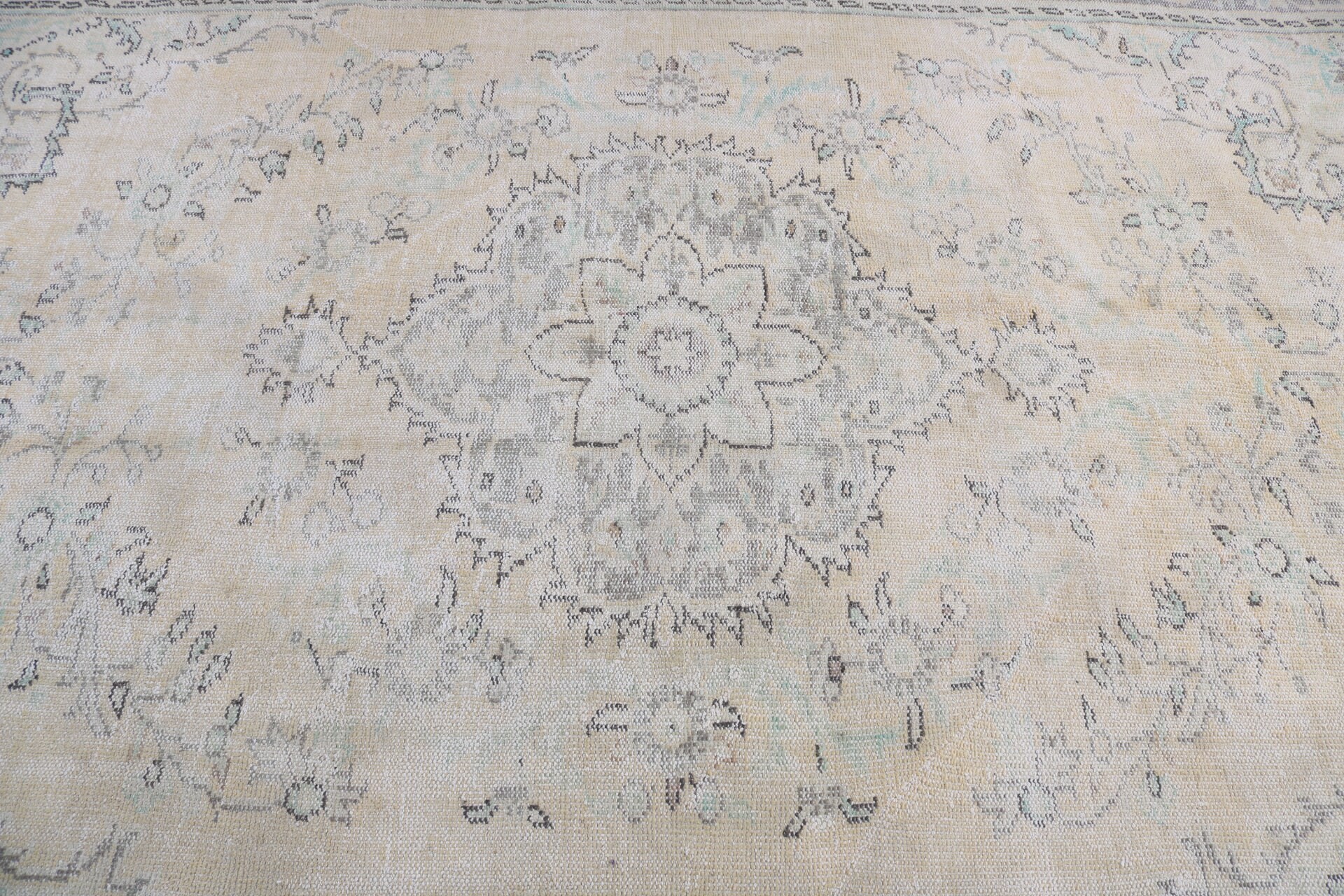 Oturma Odası Halısı, Vintage Halılar, El Dokuma Halılar, Sarı Nötr Halılar, 5.9x9.9 ft Büyük Halılar, Türk Halısı, Büyük Oushak Halıları, Antika Halı