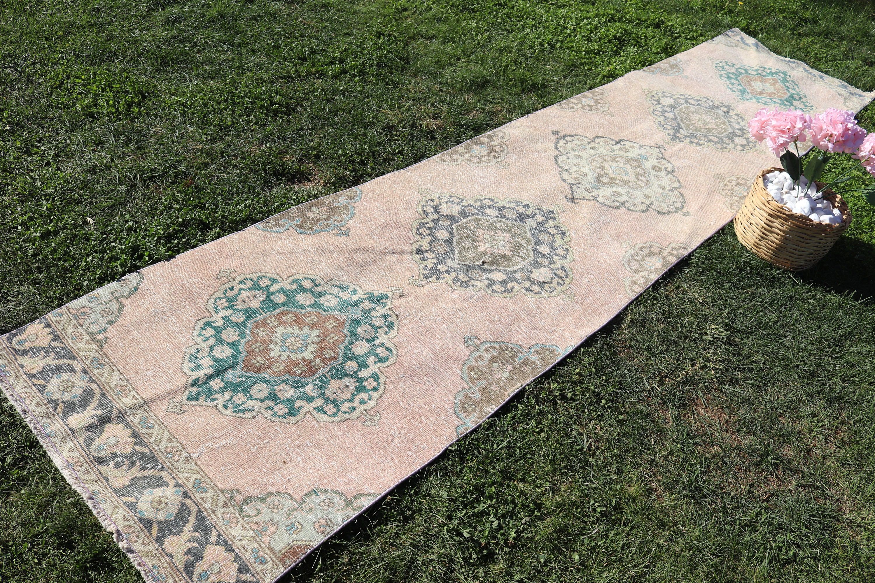 Vintage Runner Halı, Estetik Halılar, Oryantal Halı, 2,8x13,2 ft Runner Halı, Türk Halıları, Pembe Nötr Halı, Vintage Halı