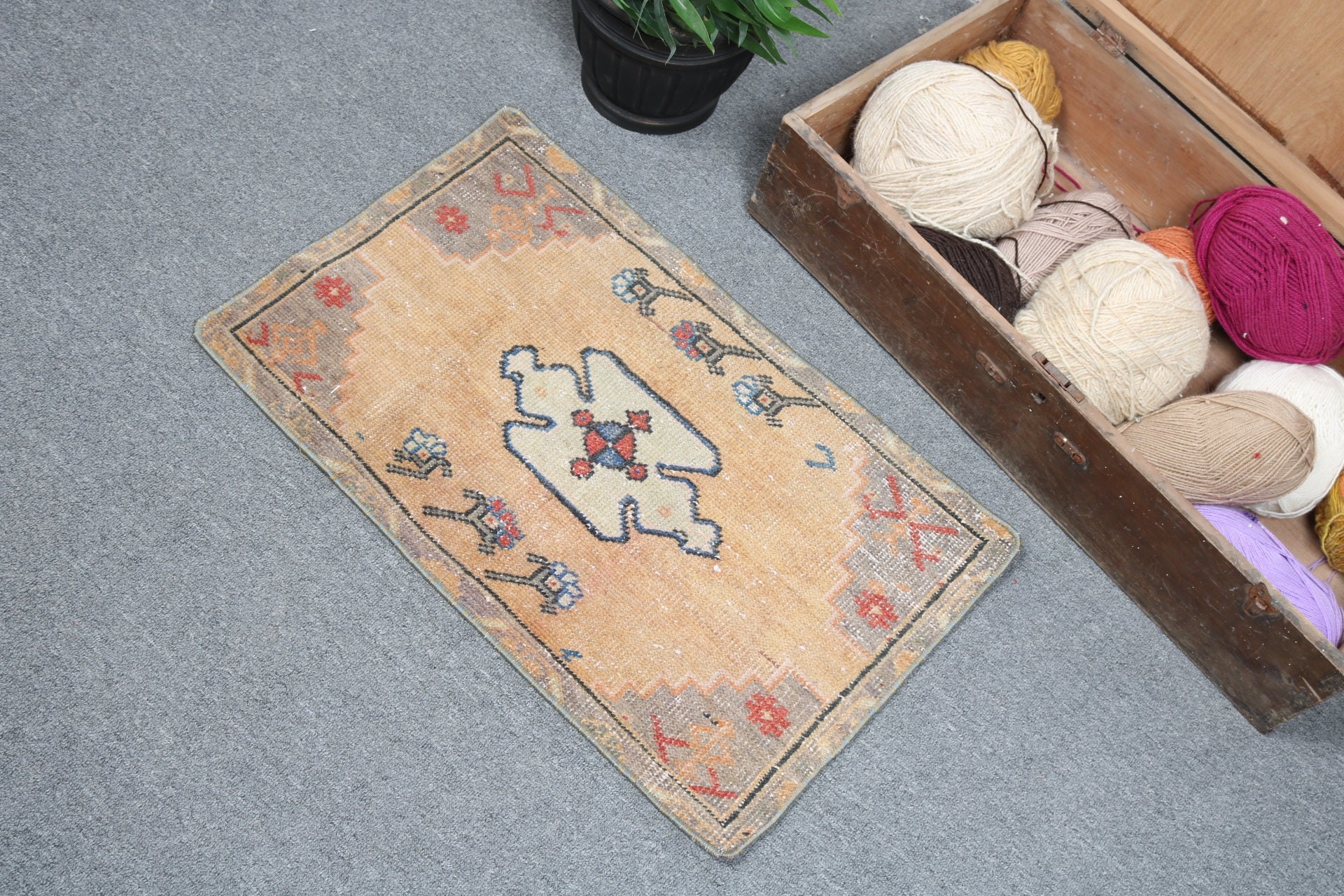 Vintage Rugs, Bathroom Rug, Turkish Rugs, Wool Rug, 1.4x2.3 ft Small Rugs, Statement Rugs, Handmade Rug, Brown Neutral Rug, Bedroom Rugs