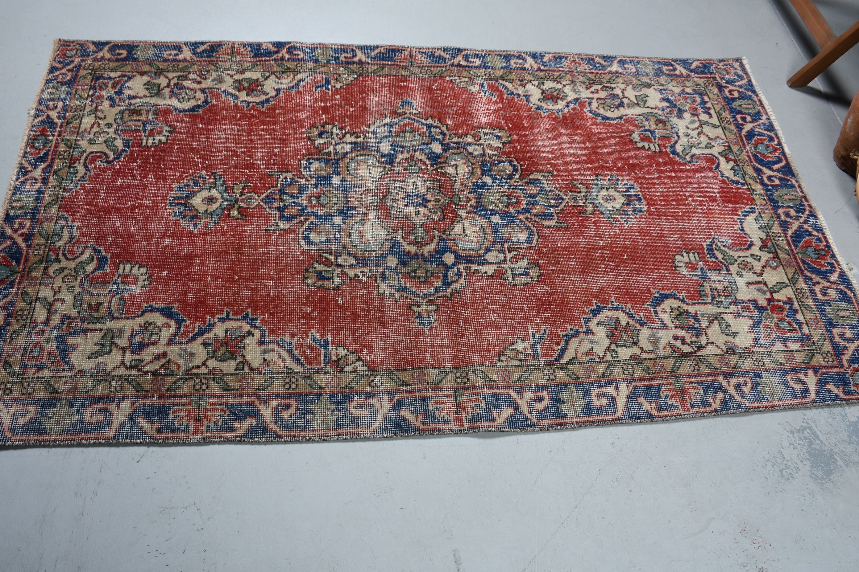 Vintage Halı, Mutfak Halıları, Türk Halıları, Oushak Halısı, Kırmızı Yün Halısı, Vintage Dekor Halıları, 3,5x6,2 ft Accent Halısı, Yatak Odası Halıları, Çocuk Odası Halısı