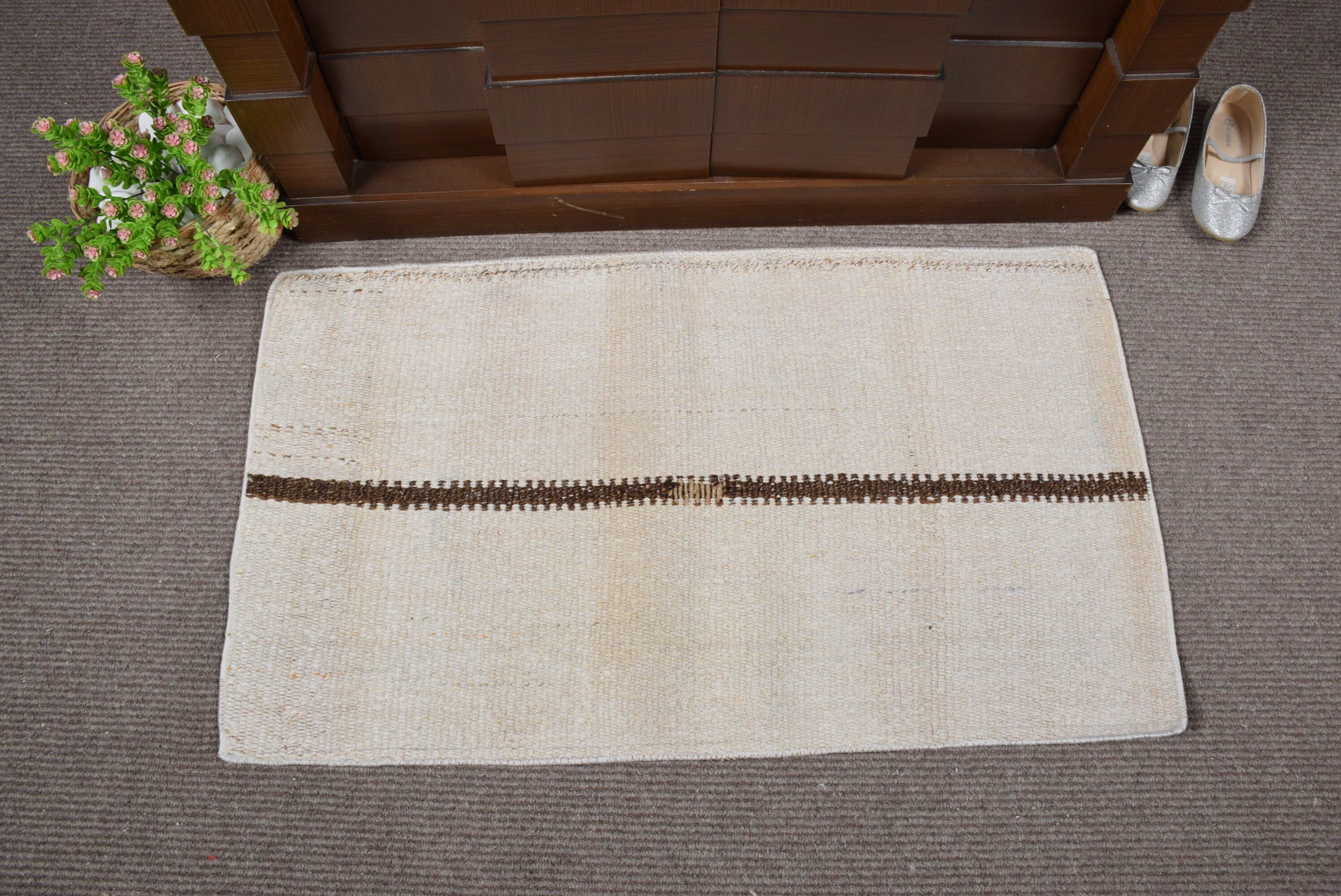 Vintage Rug, Bedroom Rug, Bright Rugs, Wall Hanging Rug, Beige Kitchen Rug, Home Decor Rug, Turkish Rug, 1.9x3.3 ft Small Rug, Door Mat Rug