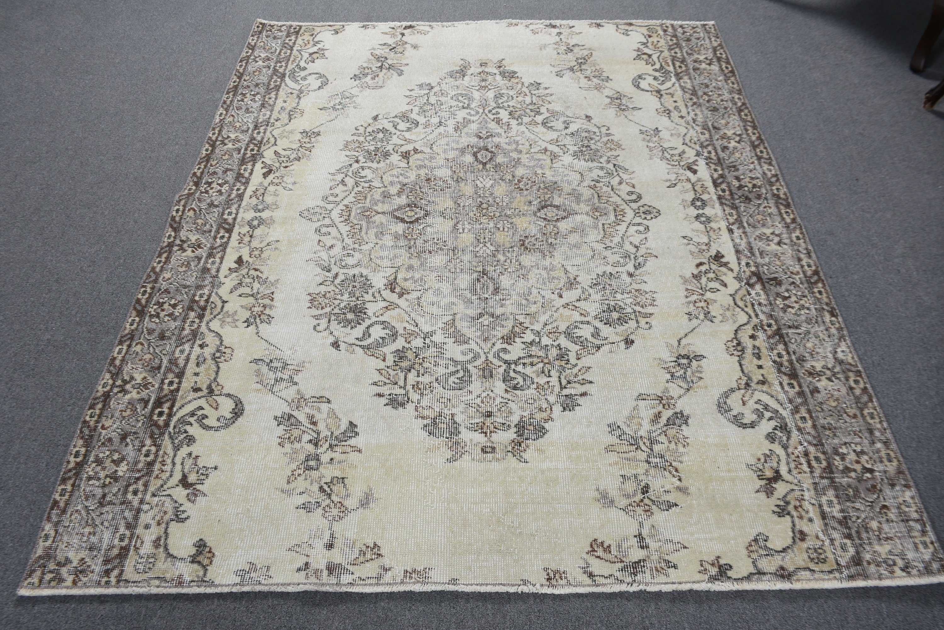 Dining Room Rugs, Turkish Rug, White Antique Rugs, Bedroom Rug, Handwoven Rug, Floor Rugs, Statement Rugs, Vintage Rug, 5.2x6.2 ft Area Rug