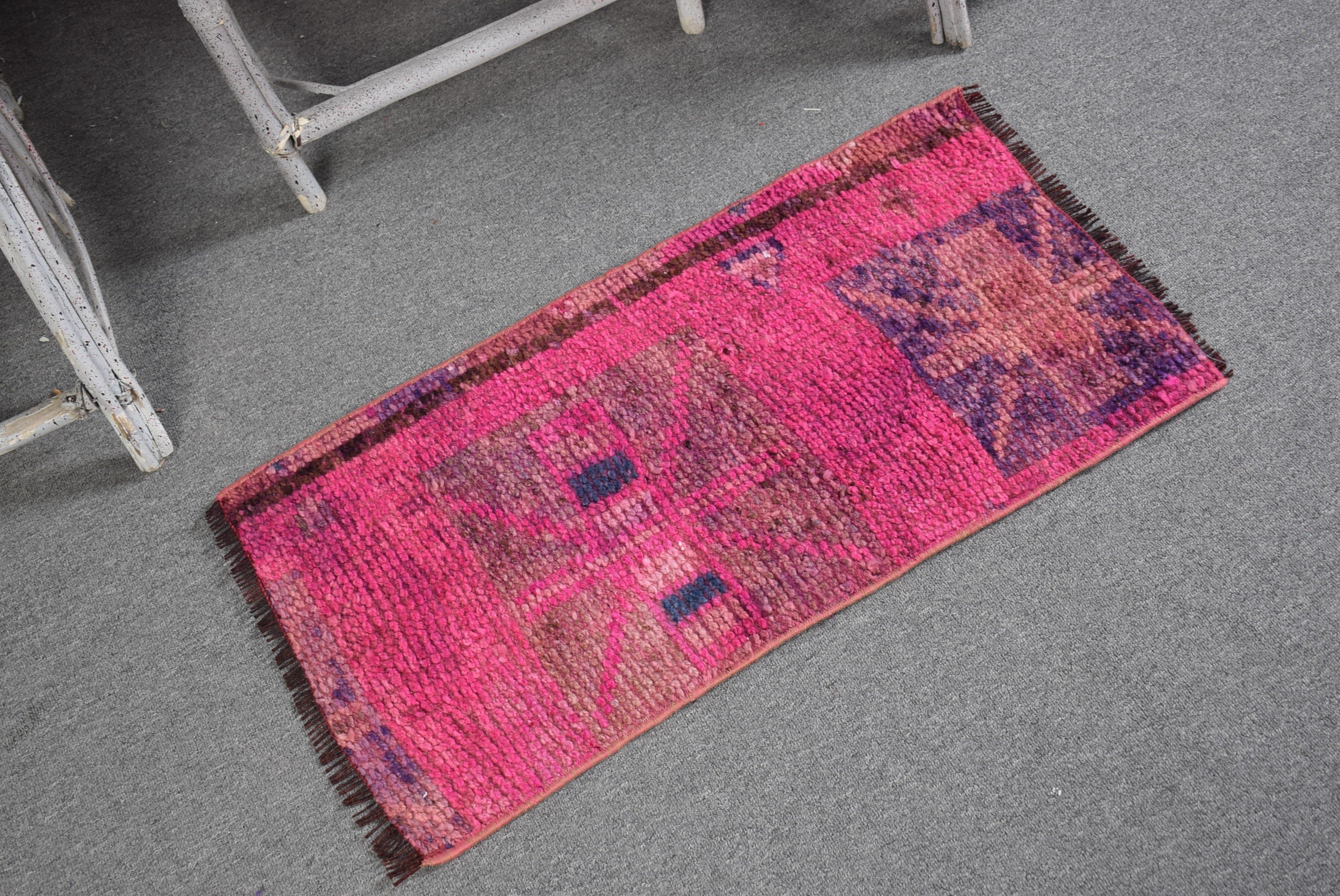 Pink Wool Rug, Bath Rug, Wool Bath Mat Rug, 1.4x2.8 ft Small Rug, Turkish Rug, Rugs for Nursery, Bedroom Rugs, Oushak Rugs, Vintage Rugs