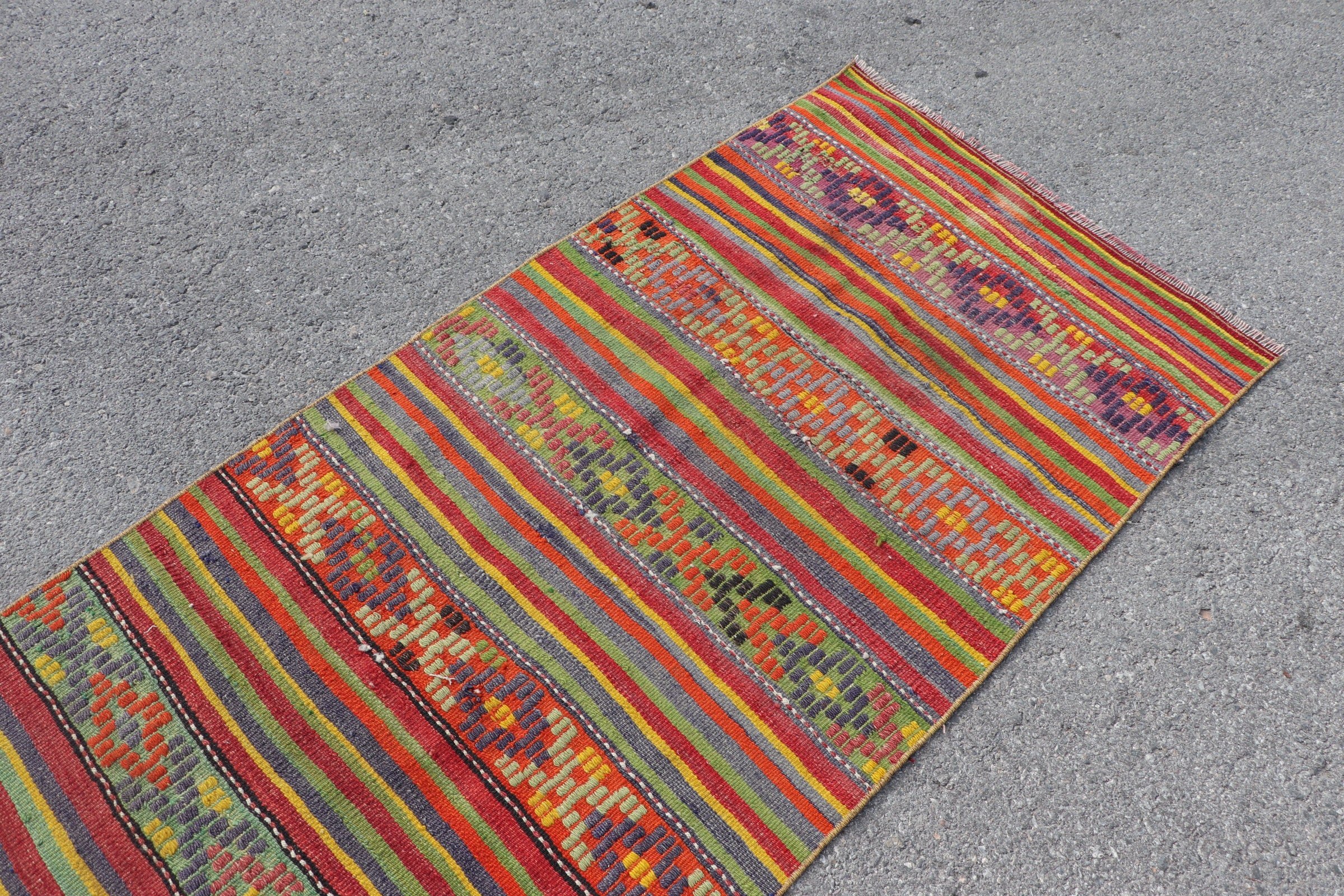 Koridor Halısı, Anadolu Halısı, Kilim, 3.1x9.6 ft Runner Halıları, Türk Halıları, Sarı Mutfak Halıları, Vintage Halılar, Yatak Odası Halıları, Retro Halılar