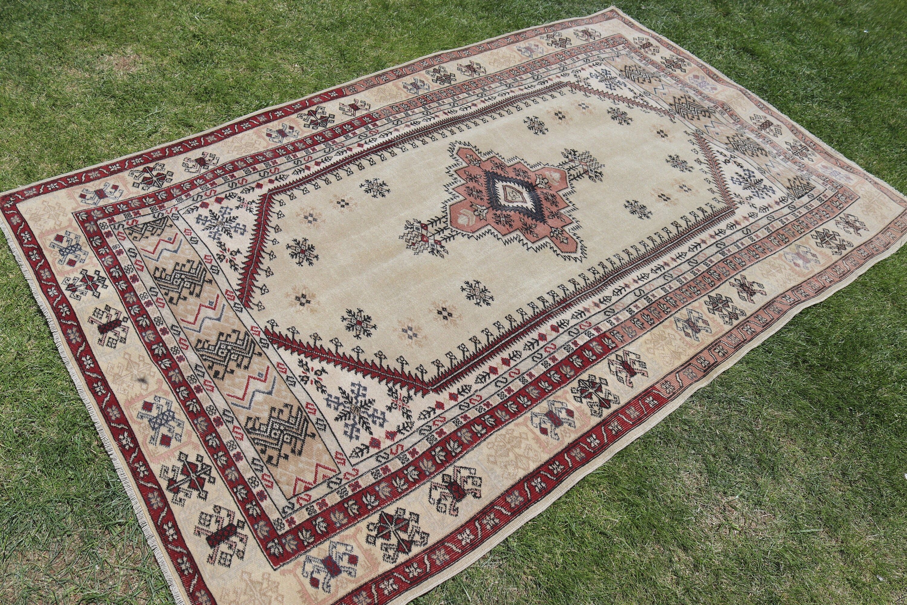 4.5x7.4 ft Area Rug, Oushak Area Rugs, Statement Rugs, Vintage Rug, Turkish Rug, Living Room Rug, Moroccan Rug, Beige Geometric Rug