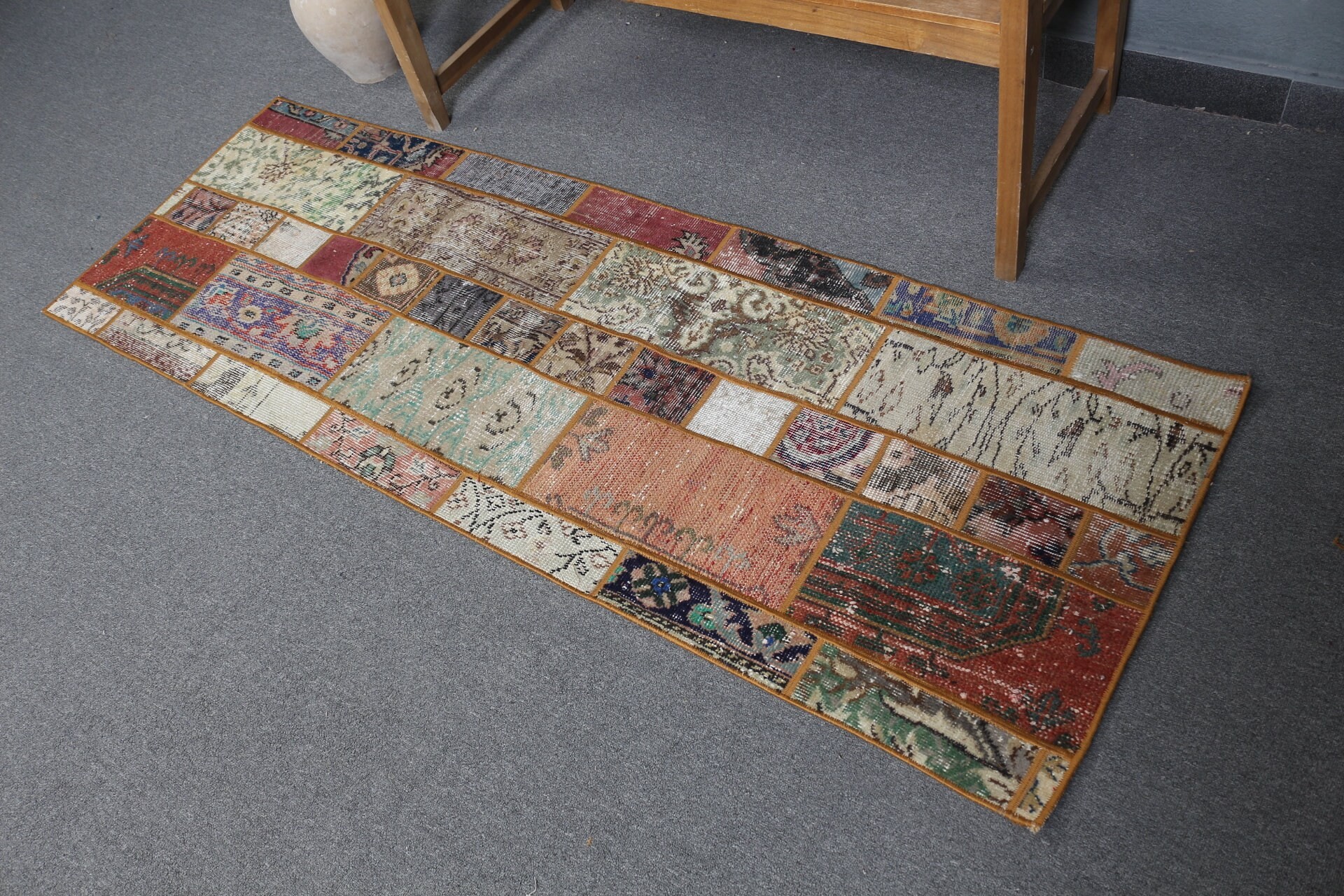 Ev Dekorasyonu Halıları, Türk Halısı, Kabile Halısı, Yeşil Yatak Odası Halısı, Anadolu Halısı, Koridor Halıları, Merdiven Halısı, 2.3x6.7 ft Runner Halıları, Vintage Halılar