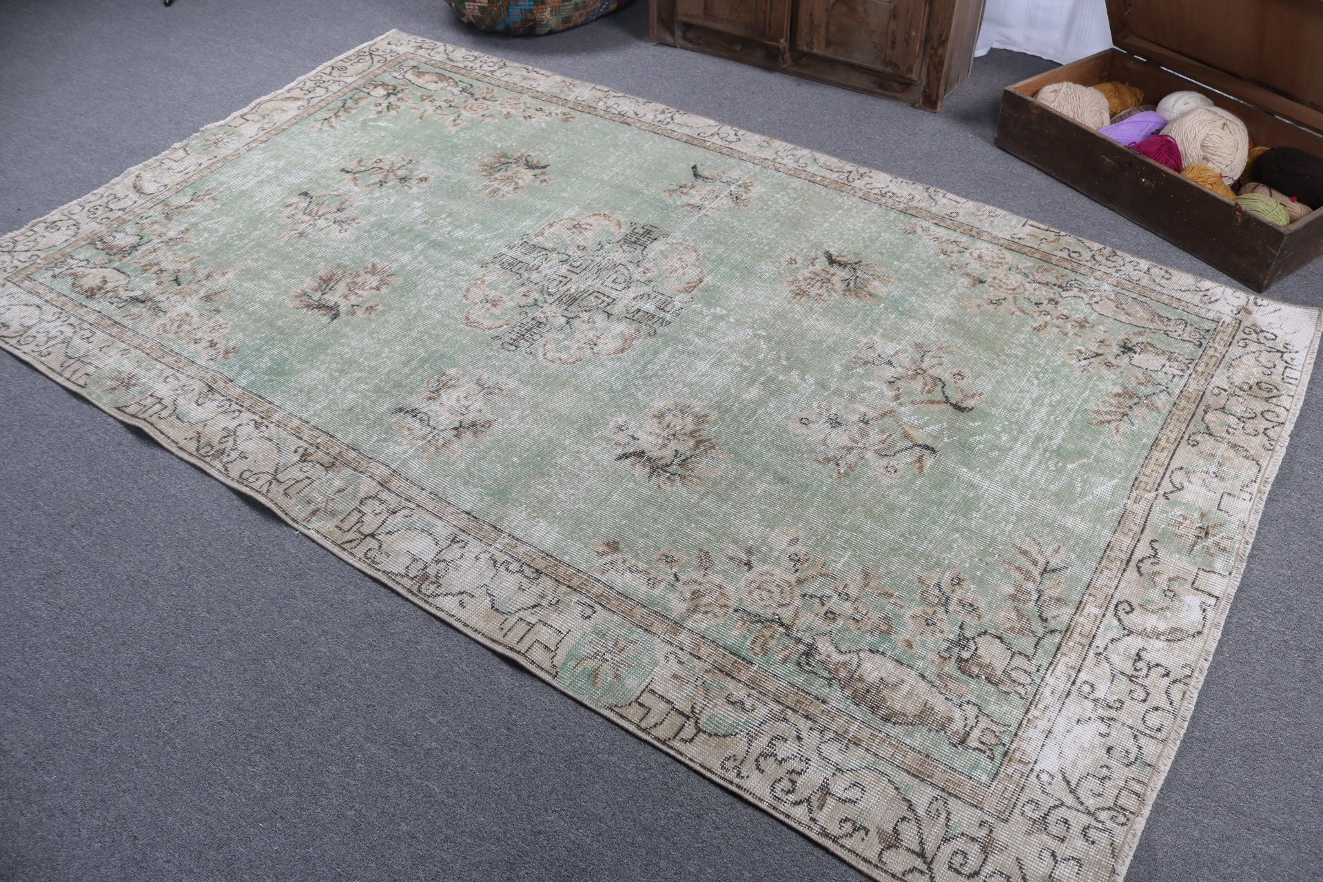 5x8.5 ft Large Rugs, Bedroom Rugs, Turkish Rug, Salon Rugs, Green Oushak Rug, Vintage Rugs, Neutral Rugs, Dining Room Rug, Luxury Rugs