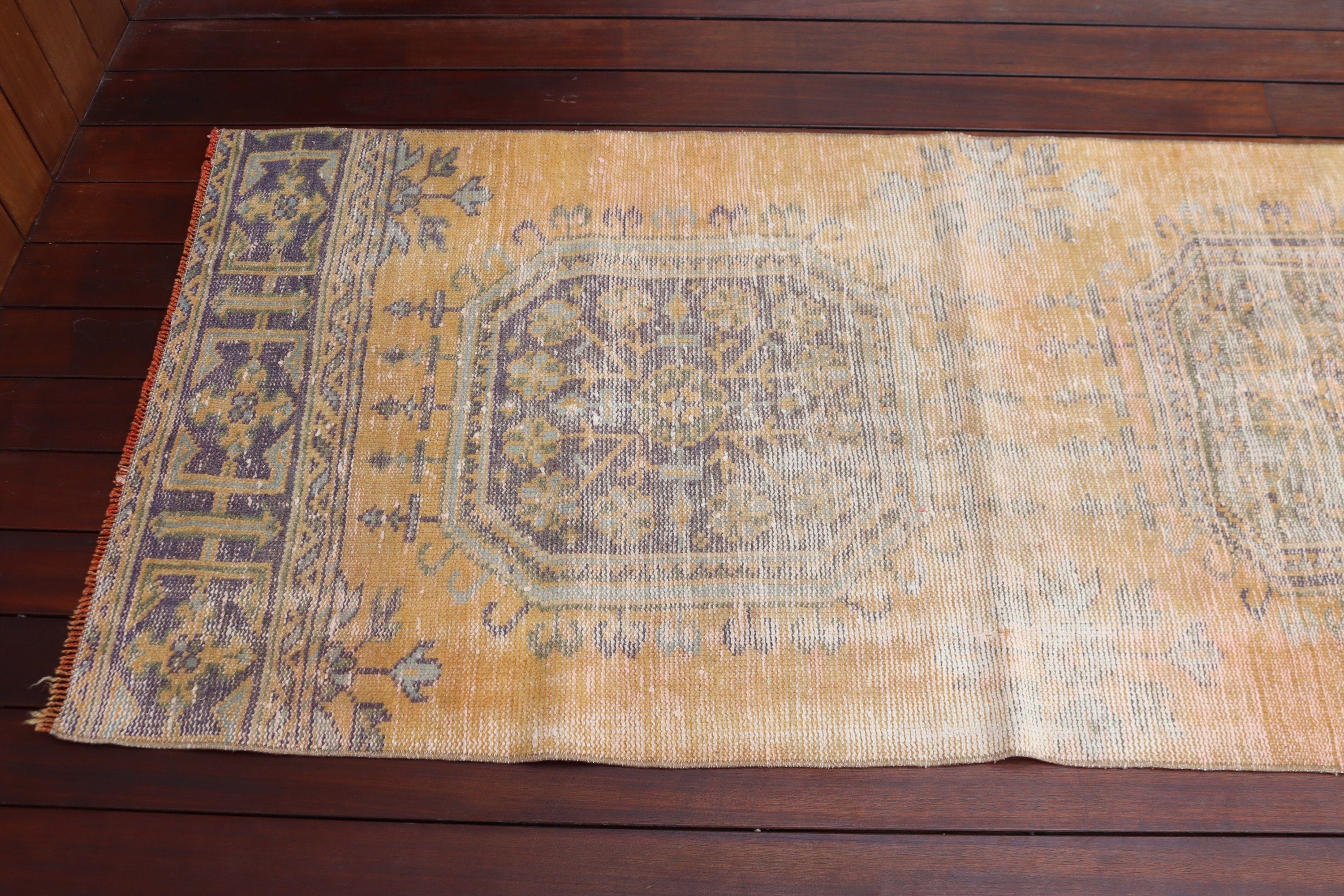 Vintage Halılar, Sarı Geometrik Halı, 2.5x11.3 ft Runner Halıları, Yatak Odası Halıları, Vintage Runner Halısı, Türk Halıları, Mutfak Halısı, Yün Halı