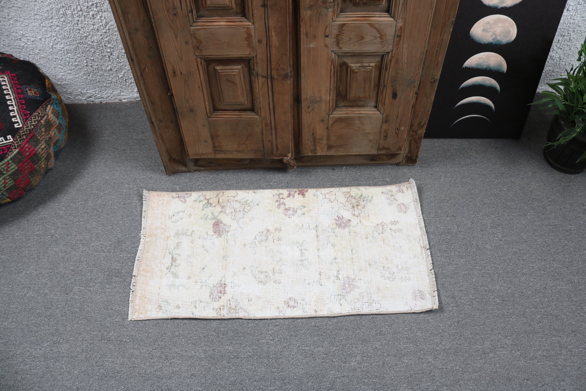 Küçük Vintage Halı, El Yapımı Halı, Ev Dekorasyonu Halıları, 1.5x2.8 ft Küçük Halılar, Bej Boho Halısı, Banyo Halıları, Oryantal Halı, Türk Halısı, Vintage Halılar