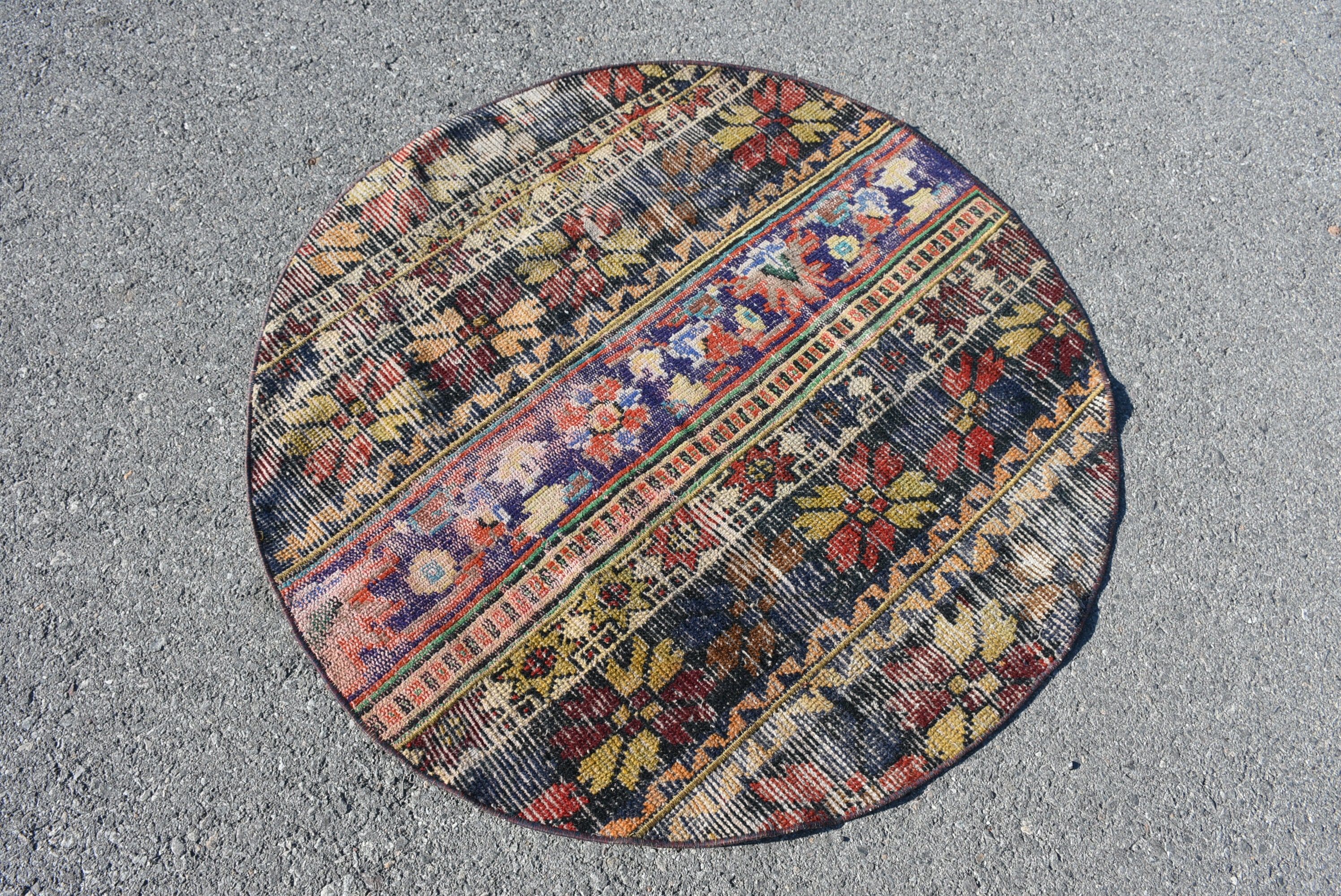 115x115 cm Küçük Halı, Araba paspası Halı, Siyah Yün Halı, Duvar Halı, Araba paspası Halı, Araba paspası Halı, Uşak Halı, Nostaljik Halı