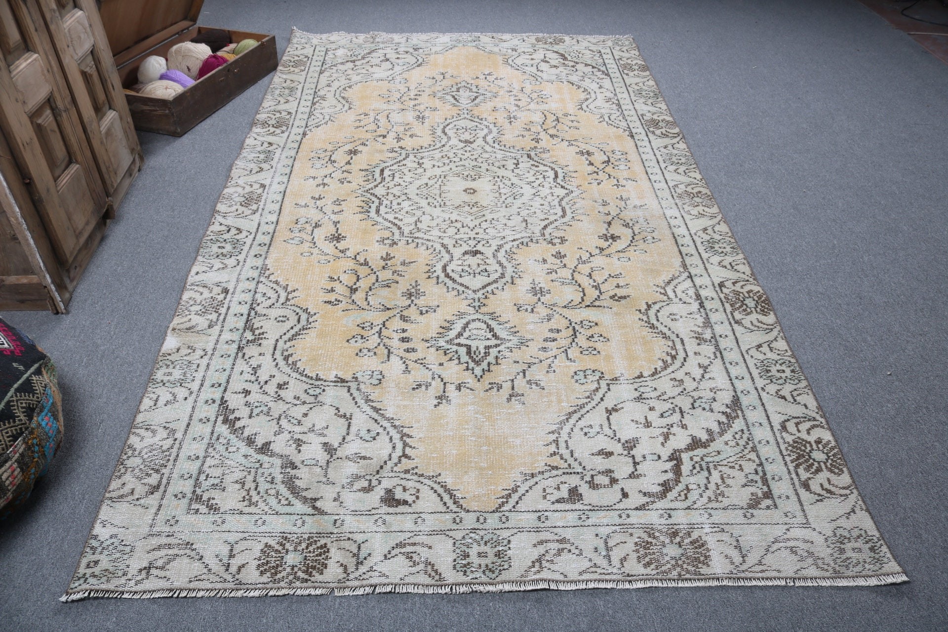 Sarı Fas Halısı, Aztek Halısı, 5.2x9.7 ft Büyük Halı, Vintage Halı, Yer Halıları, Türk Halıları, Antika Halılar, Oturma Odası Halıları, Büyük Boho Halısı