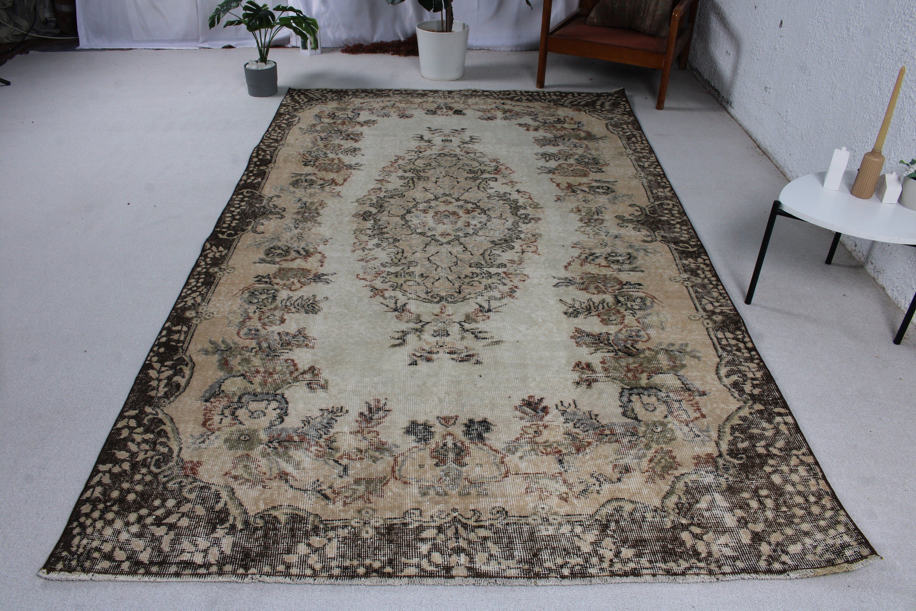 Vintage Rug, Bedroom Rug, Ethnic Rugs, Antique Rugs, Beige Oriental Rugs, 5.7x9.4 ft Large Rug, Modern Rug, Turkish Rug, Salon Rug