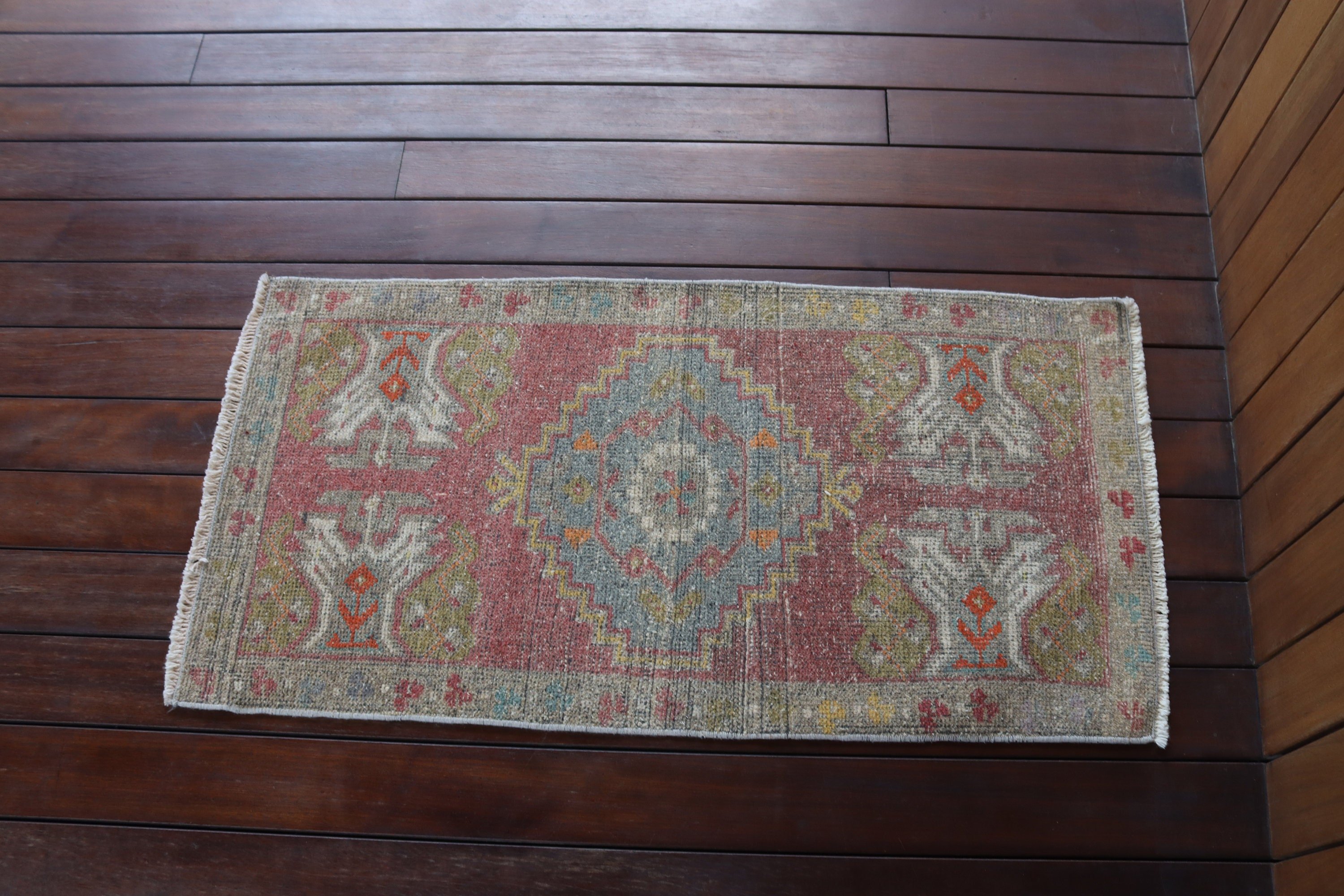 Vintage Halı, Küçük Boho Halı, 1.6x3.2 ft Küçük Halı, Kırmızı Yer Halısı, El Dokuma Halı, Türk Halısı, Mutfak Halısı, Lüks Halı, Çocuk Odası Halıları