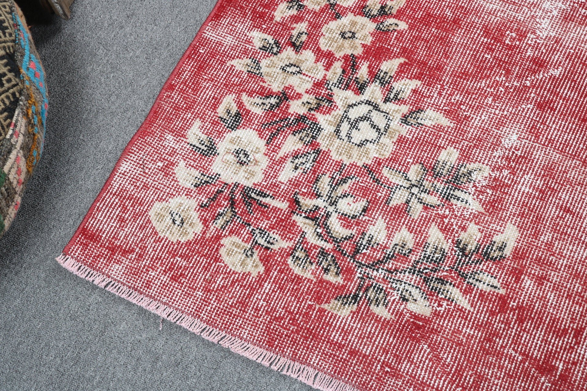 Red  2.9x5.9 ft Accent Rugs, Bedroom Rug, Home Decor Rug, Decorative Rugs, Turkish Rugs, Vintage Rug, Rugs for Decorative