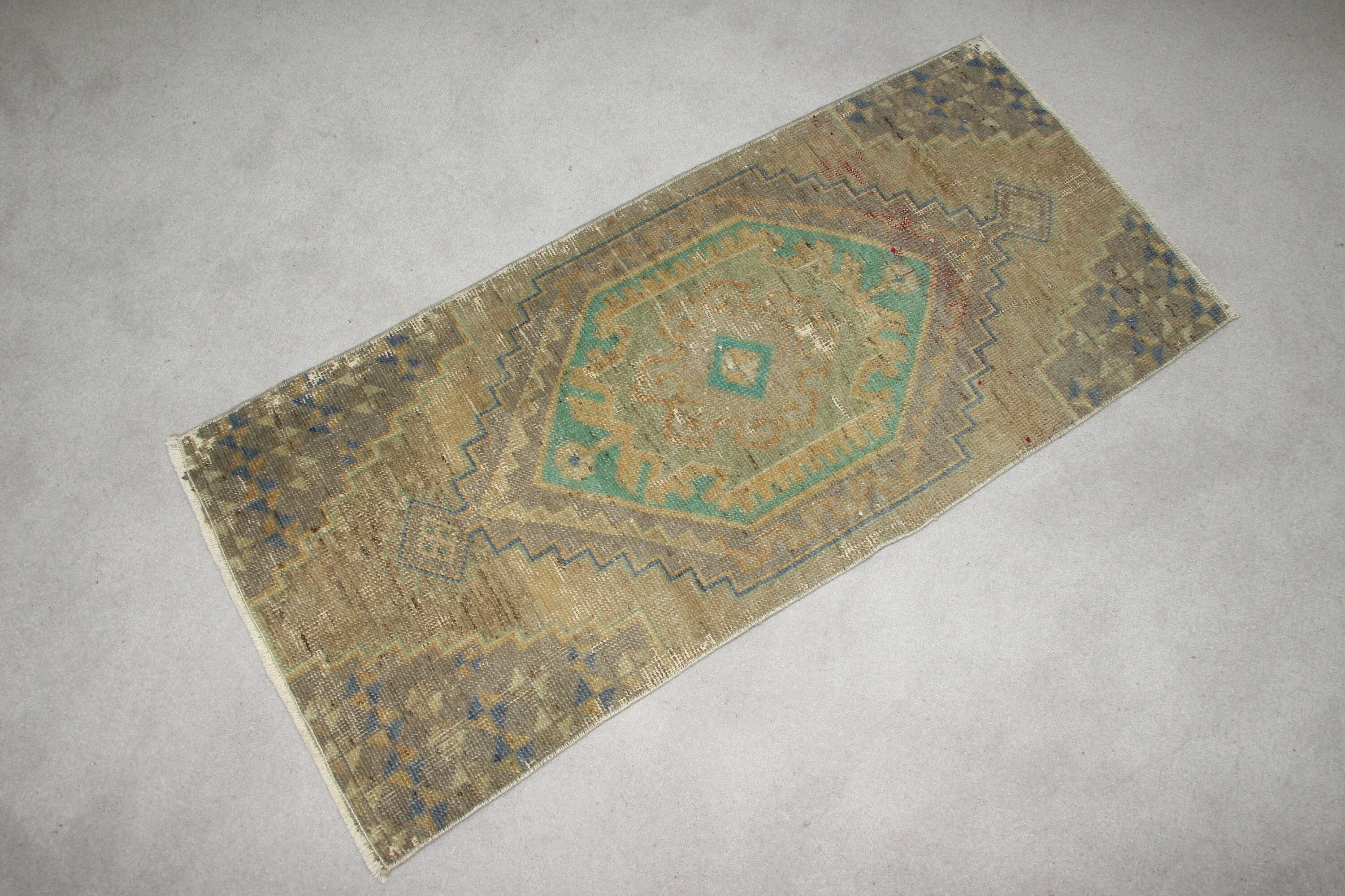 Vintage Rugs, Kitchen Rug, Home Decor Rug, Entry Rug, 1.5x3.2 ft Small Rug, Turkish Rug, Rugs for Nursery, Green Wool Rugs, Car Mat Rug