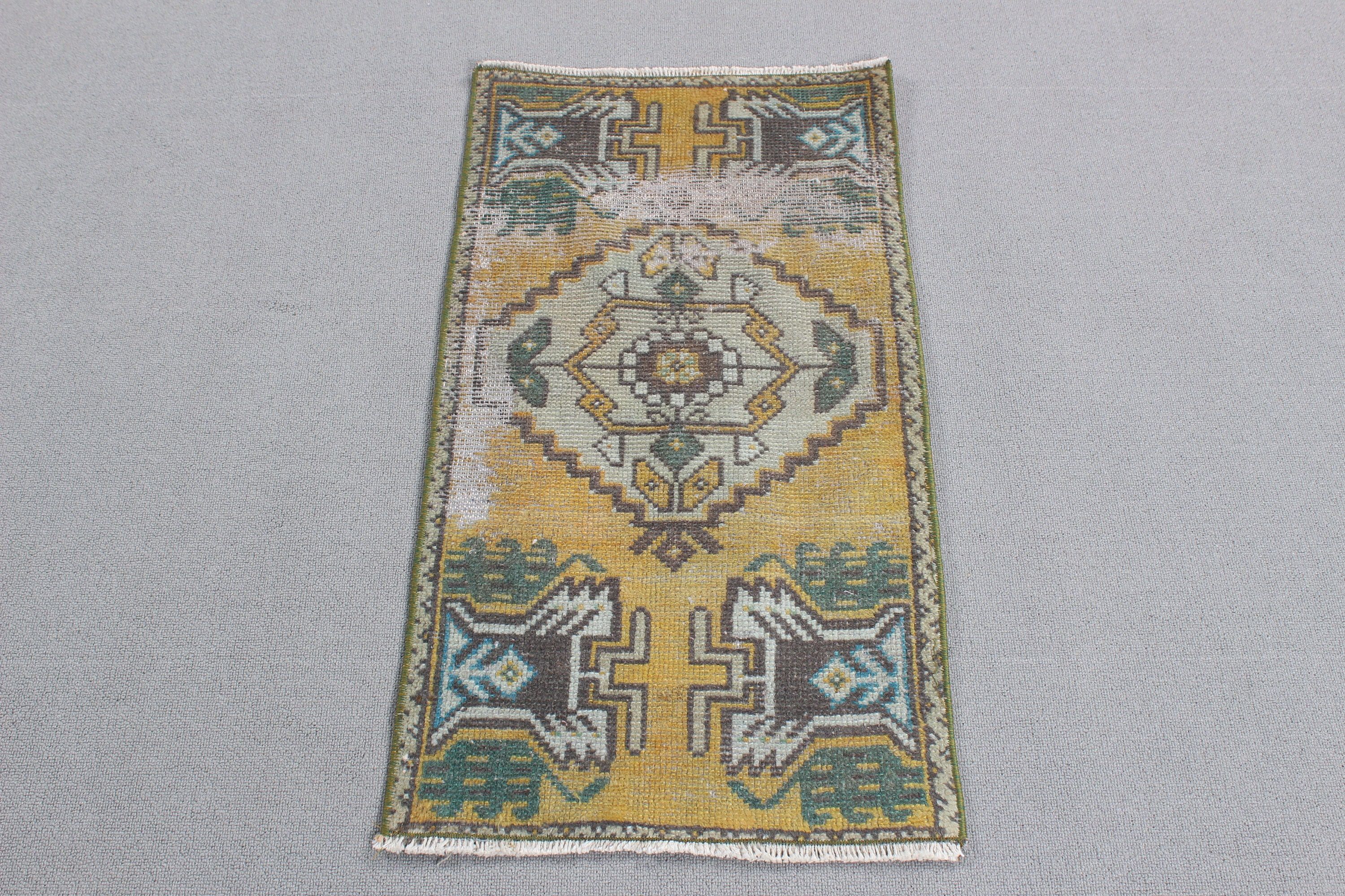 Oryantal Halı, Vintage Halı, Sarı Oushak Halıları, 1.5x2.9 ft Küçük Halılar, Küçük Vintage Halılar, Türk Halıları, Boho Halıları, Antika Halılar, Giriş Halıları