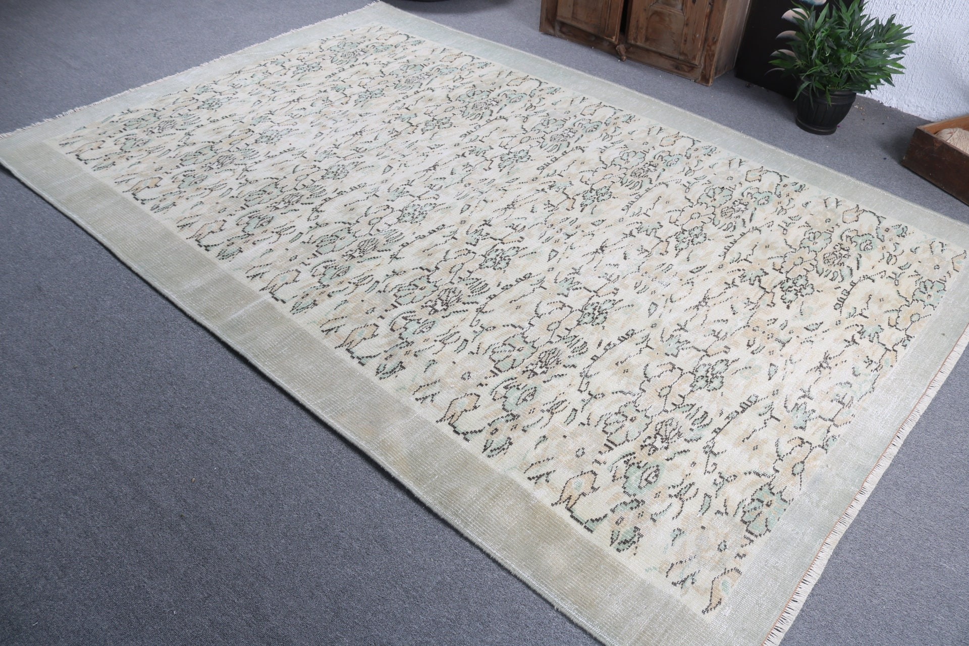 Floor Rug, Vintage Rug, Turkish Rug, Moroccan Rugs, 6.4x9.5 ft Large Rug, Salon Rugs, Green Statement Rug, Luxury Rug, Large Boho Rugs