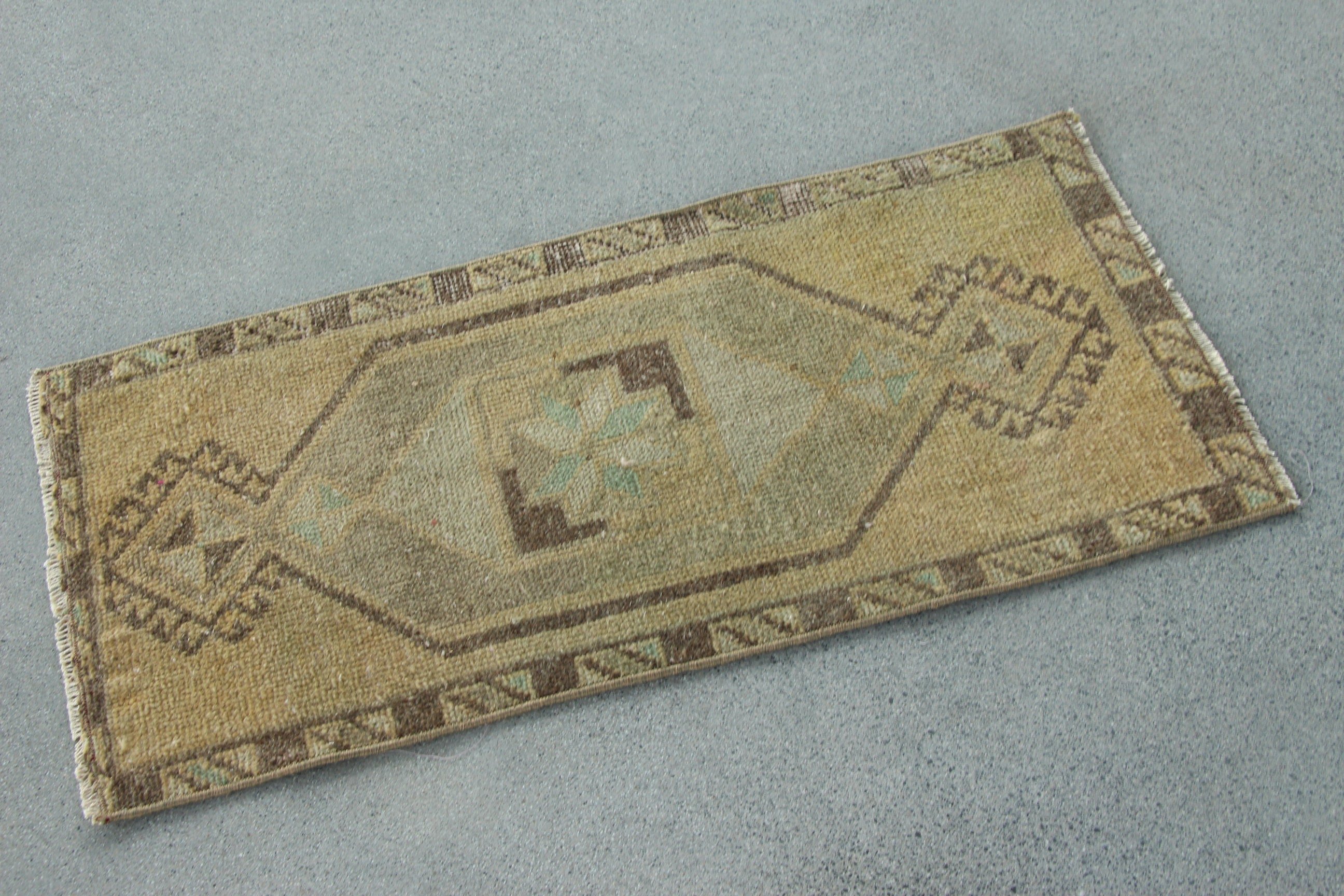 Vintage Halı, Duvara Asılı Halı, Havalı Halılar, Türk Halıları, Boho Halıları, Kapı Paspası Halısı, 1.5x3.1 ft Küçük Halılar, Kahverengi Geometrik Halı, Egzotik Halı