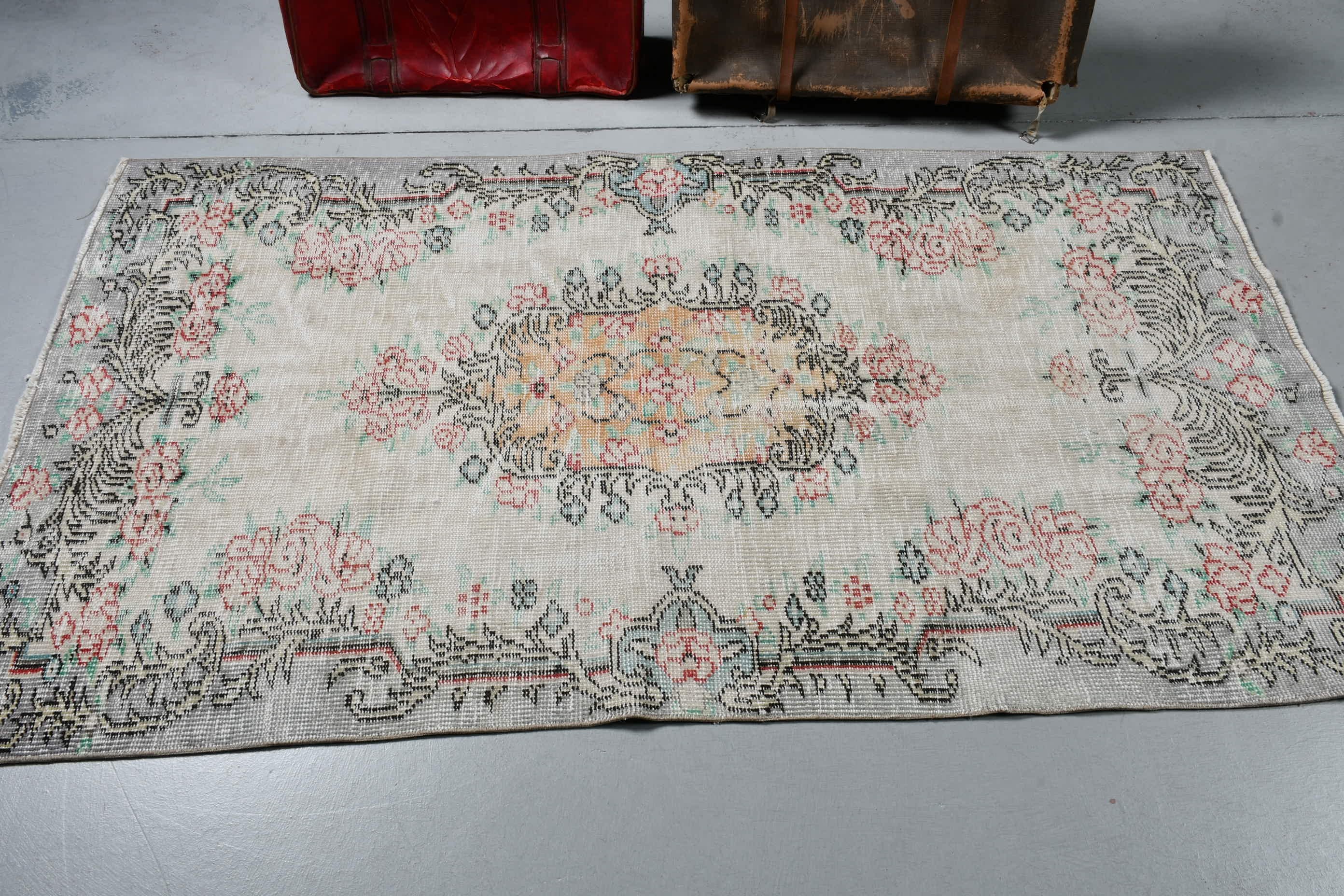 Vintage Halı, Bej Yün Halı, 3,6x6,3 ft Accent Halı, Giriş Halısı, Anadolu Halısı, Türk Halıları, Yatak Odası Halısı, Fas Halıları, Mutfak Halıları