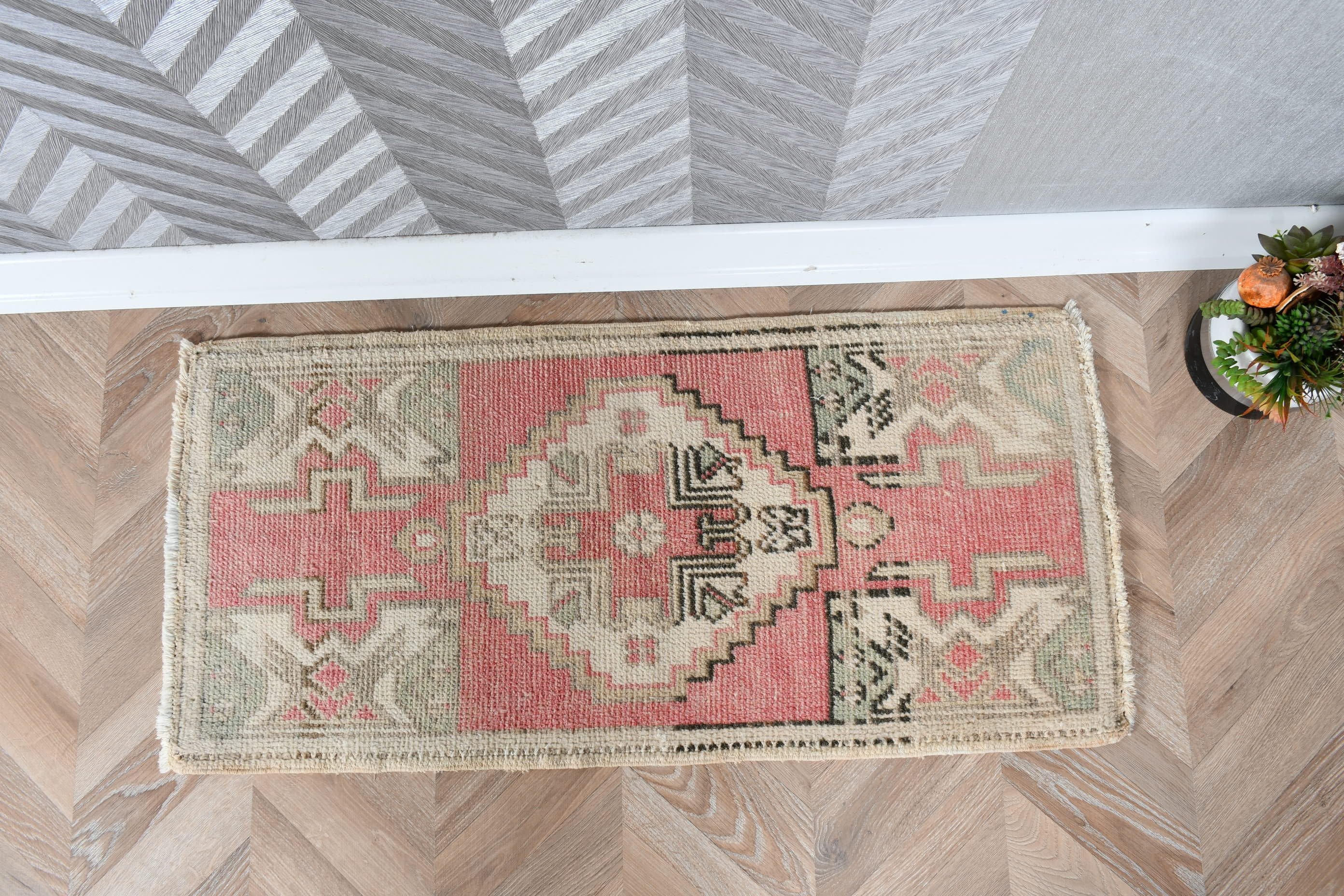 1.5x3.2 ft Small Rug, Wall Hanging Rug, Turkish Rugs, Floor Rugs, Rugs for Kitchen, Pink Wool Rug, Nursery Rug, Cool Rugs, Vintage Rugs