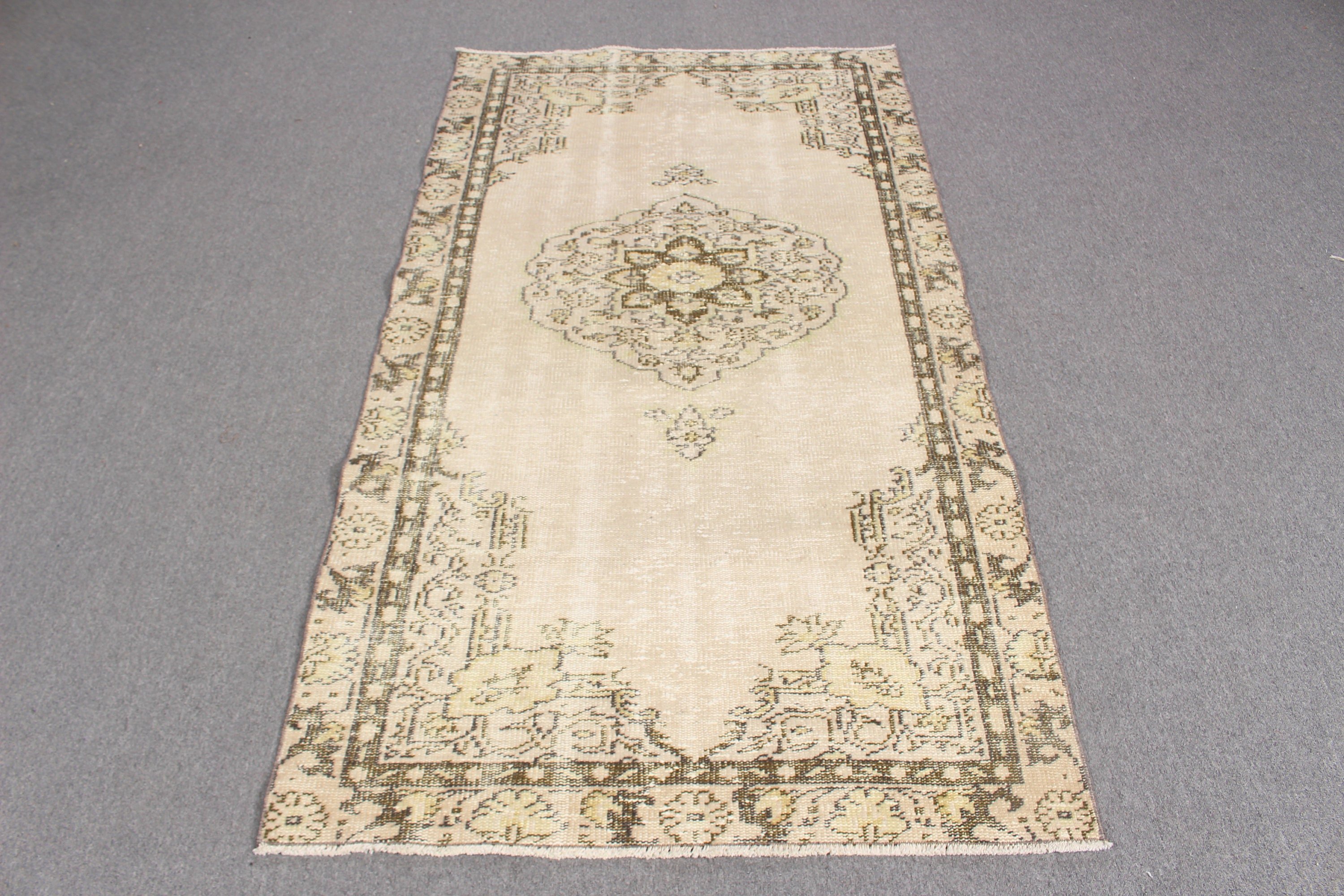 Neutral Rugs, Turkish Rugs, Beige Statement Rug, 3.3x6.6 ft Accent Rug, Vintage Rugs, Vintage Accent Rugs, Bedroom Rugs, Home Decor Rug