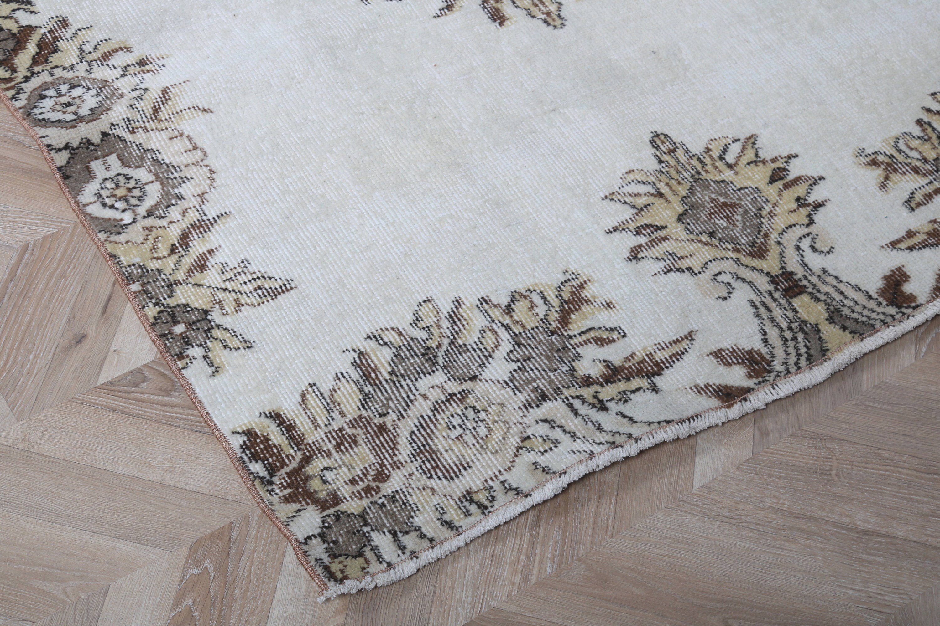 Kitchen Rug, Vintage Rugs, Rugs for Kitchen, Neutral Rug, Floor Rug, Turkish Rugs, 3.9x8.2 ft Area Rug, Luxury Rug, Beige Wool Rug