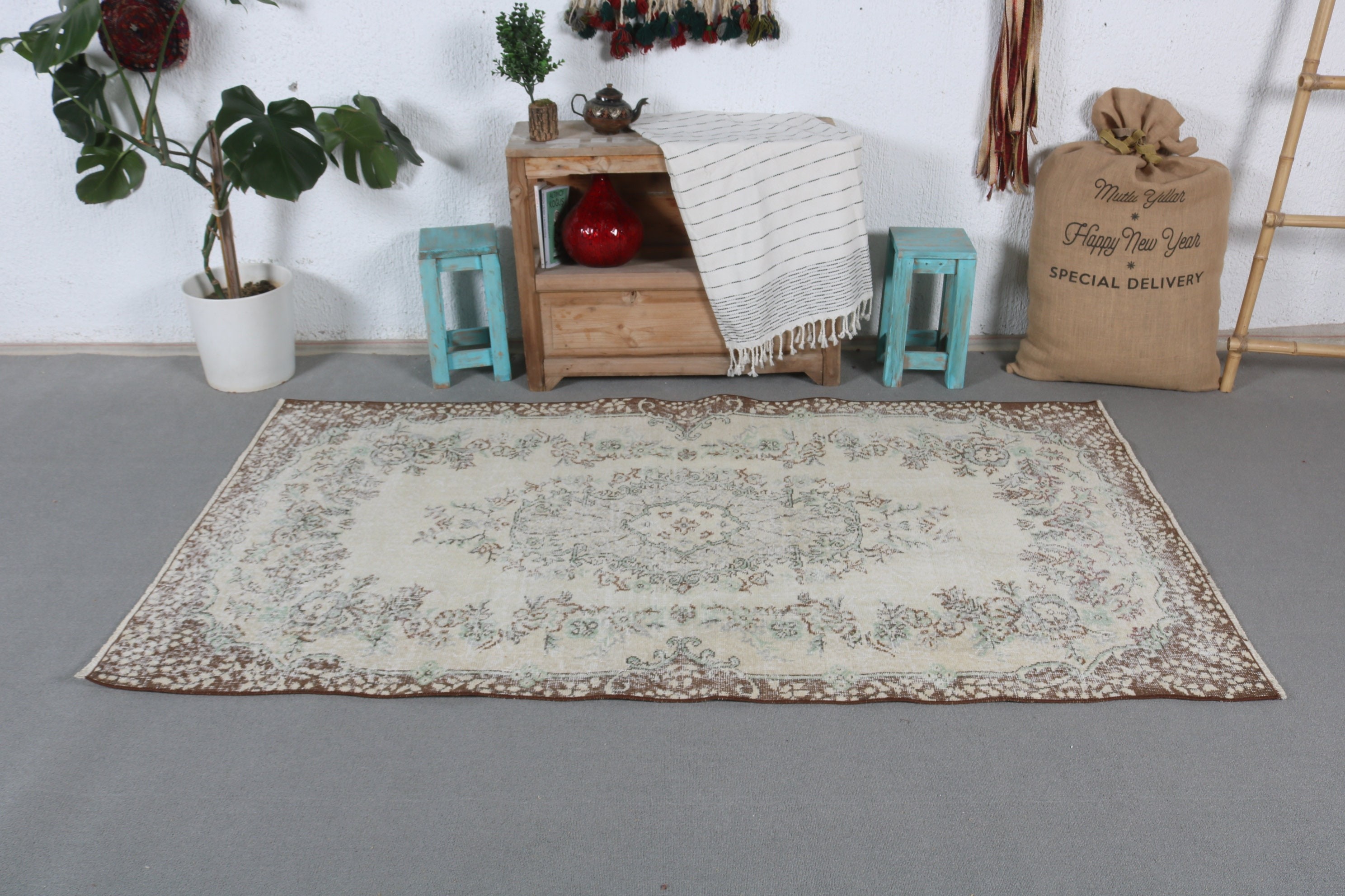 Wedding Rug, Turkish Rug, Brown Anatolian Rug, Vintage Rugs, Living Room Rug, Floor Rugs, 3.7x6.8 ft Area Rug, Kitchen Rugs