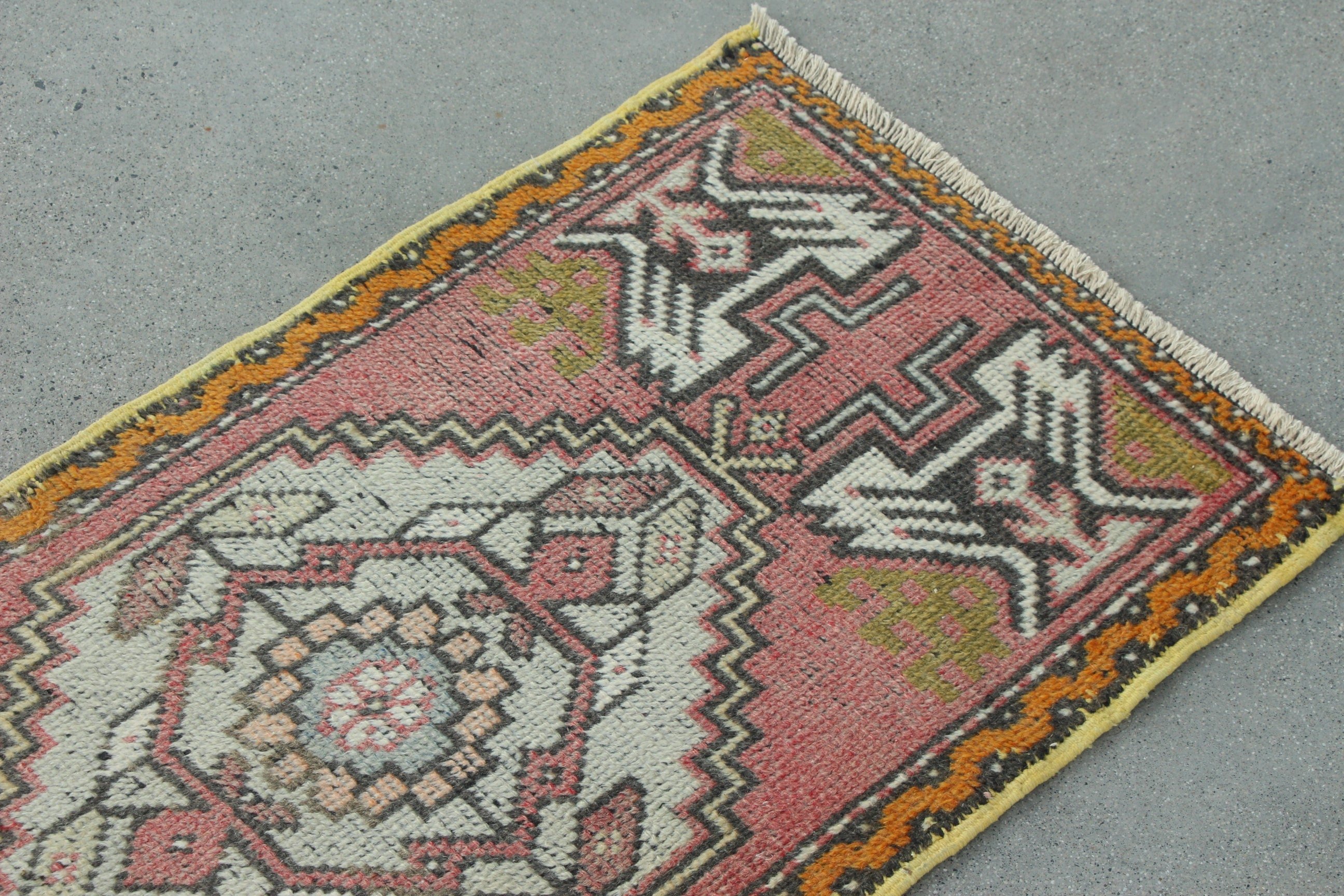 Lüks Halılar, Kapı Paspası Halıları, Vintage Halılar, 1.6x3.2 ft Küçük Halılar, Bohem Halısı, Türk Halısı, Oushak Halıları, Pembe Antika Halı, Küçük Boho Halısı