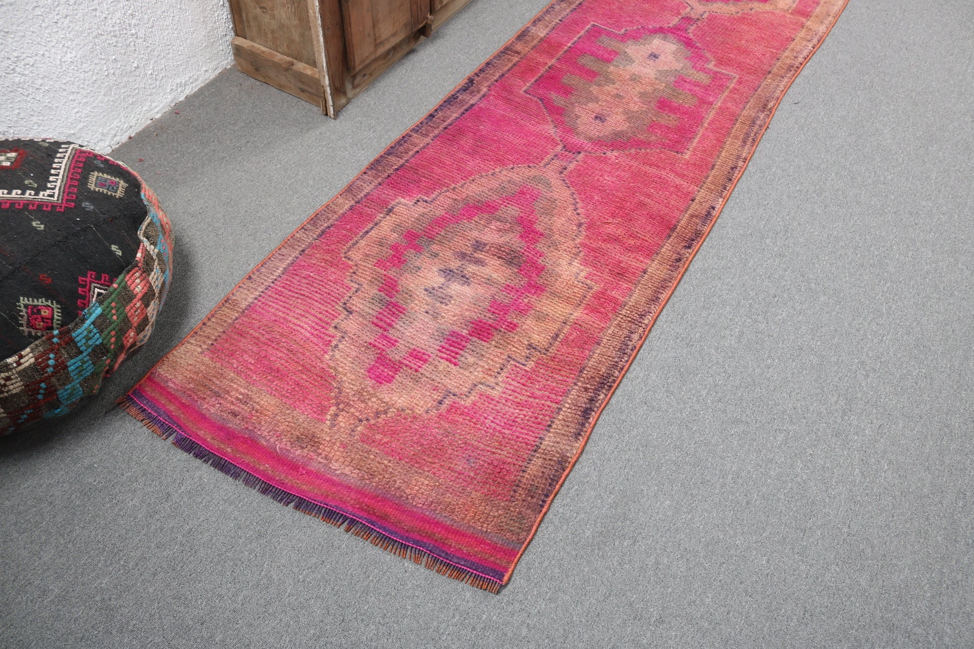 Beni Ourain Koşucu Halısı, Merdiven Halısı, Vintage Halı, Pembe Nötr Halılar, 2.6x9.9 ft Koşucu Halıları, Oryantal Halılar, Türk Halısı, Düz Dokuma Halı