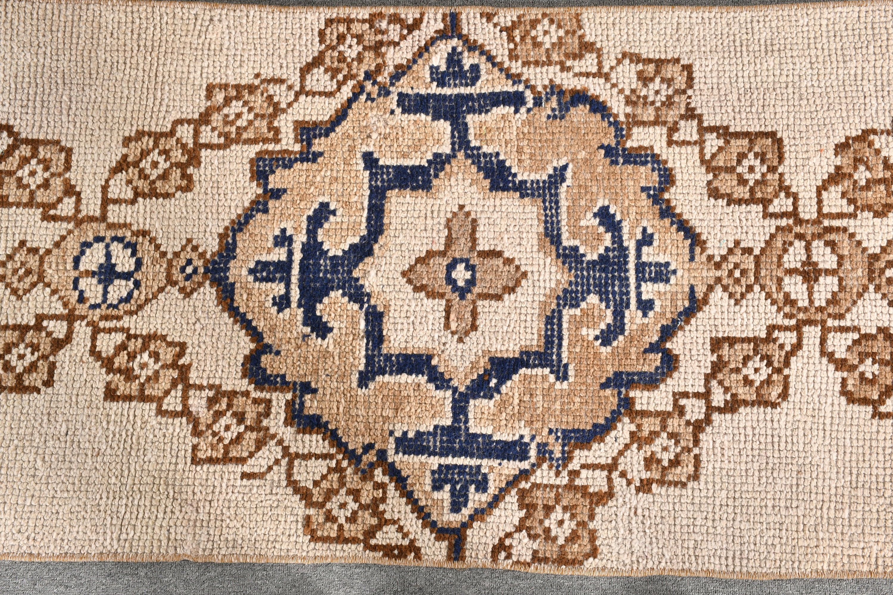 Koridor Halıları, Oryantal Halı, Retro Halı, 2x11,1 ft Runner Halısı, Vintage Halı, Beyaz Antika Halı, Mutfak Halısı, Türk Halıları, Oushak Halısı