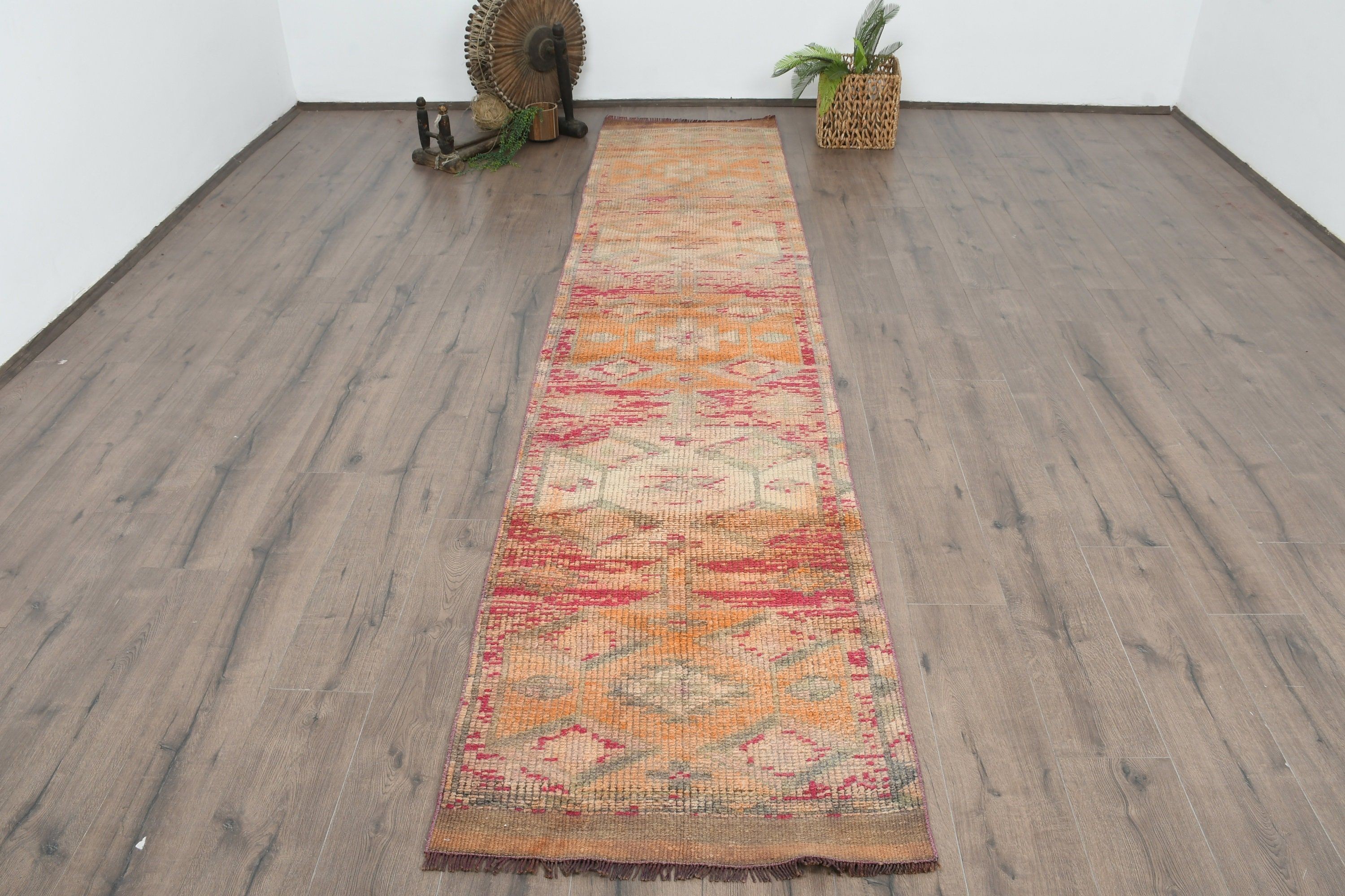 Antika Halılar, Türk Halısı, 2.5x11.6 ft Runner Halısı, Vintage Halı, Merdiven Halısı, Soyut Halı, Pembe Fas Halısı, Runner Halıları, Anadolu Halısı