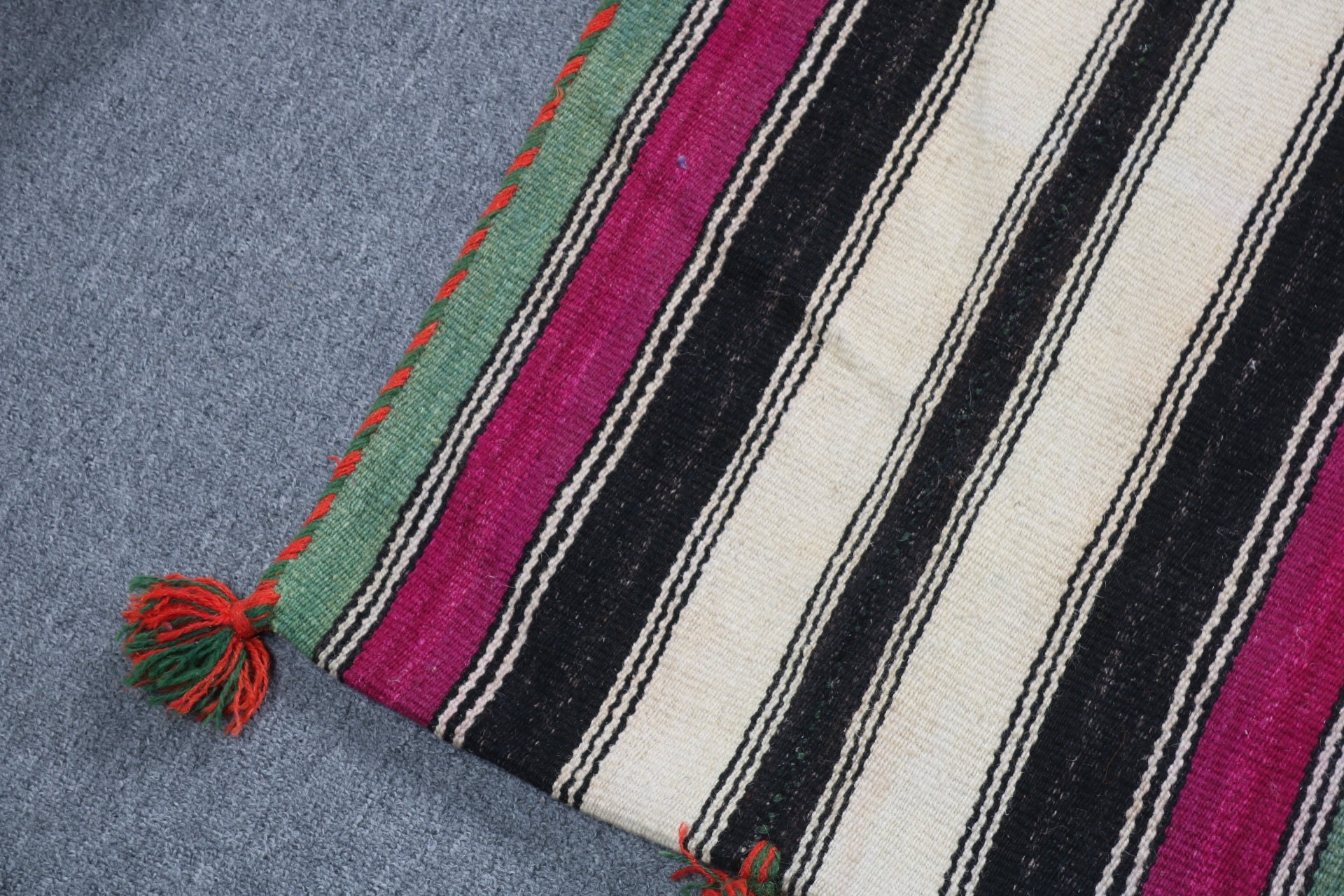 Kilim, Siyah Düz Dokuma Halı, Türk Halıları, Paspas Halıları, Soğuk Halı, 1,5x4,6 ft Küçük Halılar, Oryantal Halılar, Boho Halı, Giriş Halıları, Vintage Halı