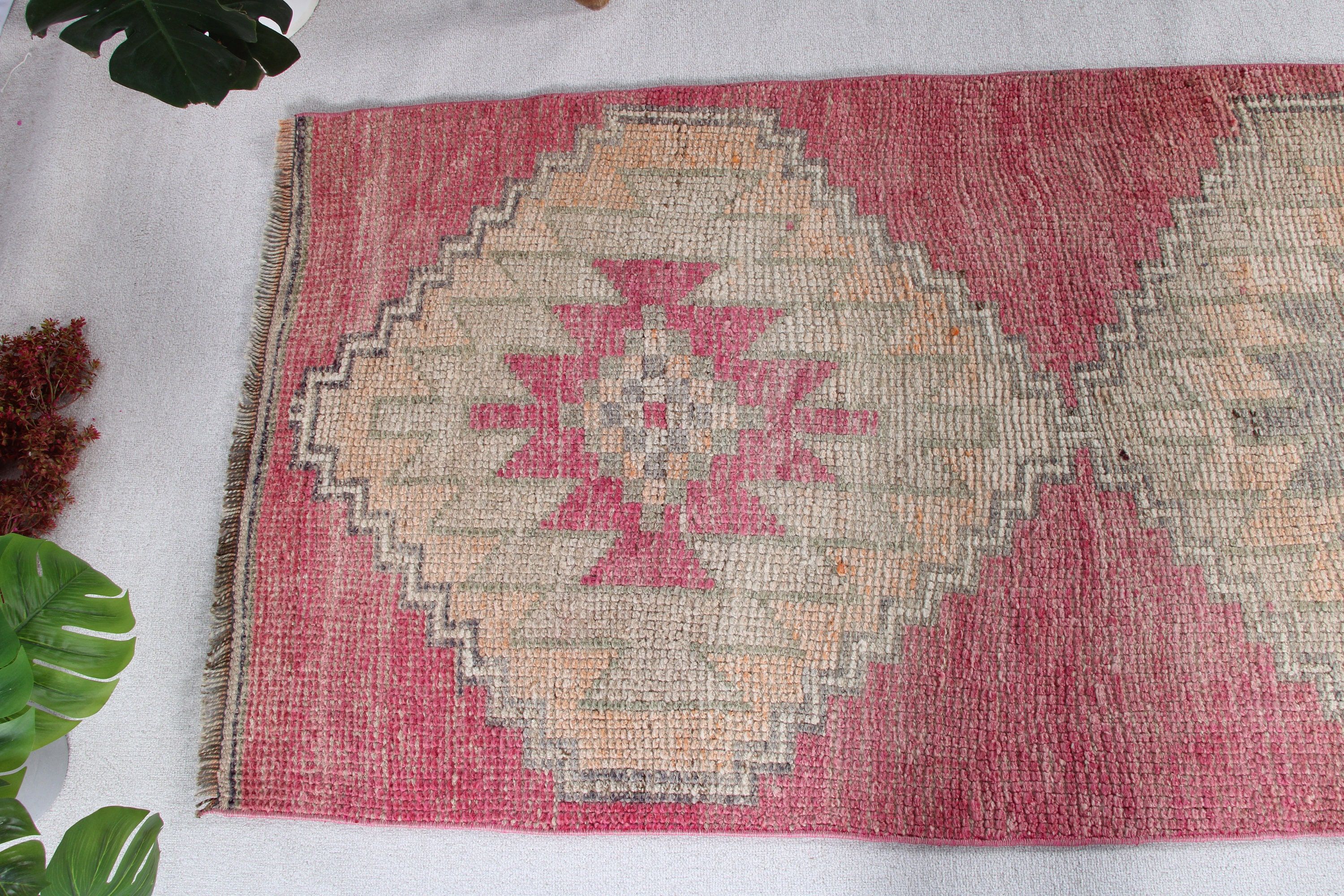 Mutfak Halıları, Merdiven Halısı, Vintage Halılar, Boho Halısı, Pembe Oushak Halısı, Anadolu Halıları, 3x10.4 ft Runner Halısı, Türk Halıları