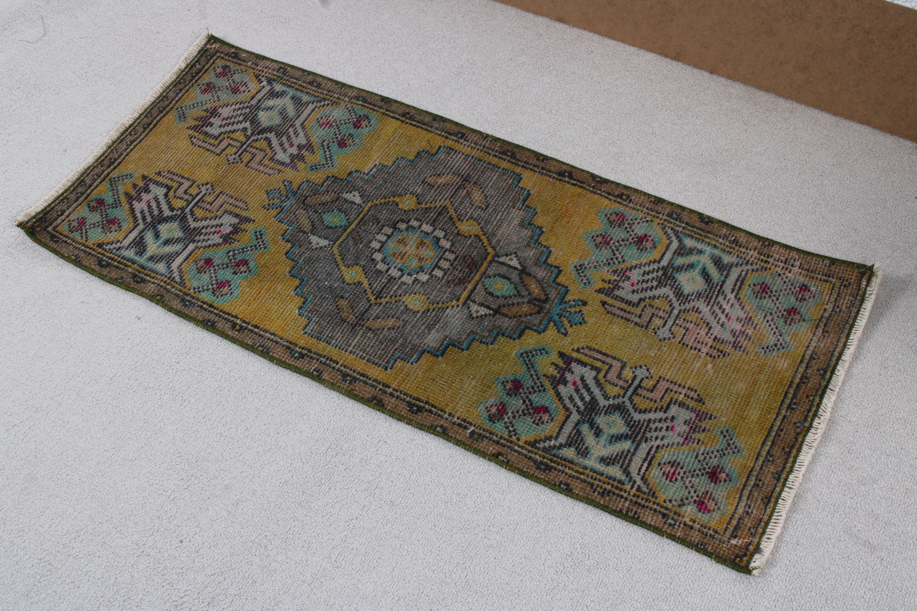 Ev Dekor Halıları, 1.4x3.2 ft Küçük Halı, Sarı Geometrik Halı, Giriş Halısı, Kapı Paspas Halıları, Dış Mekan Halısı, Vintage Halı, Türk Halısı