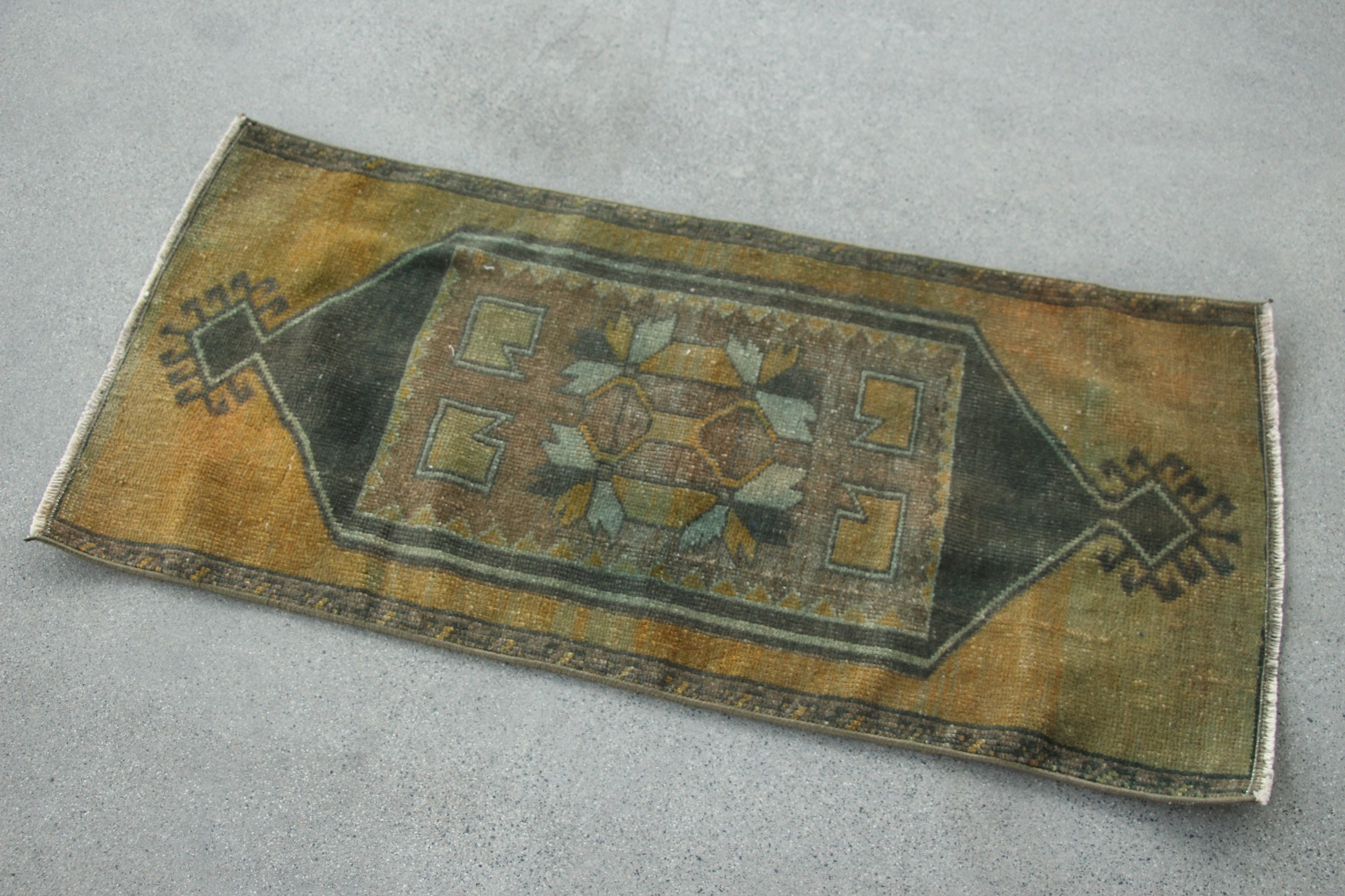 Anadolu Halısı, Fas Halıları, Giriş Halıları, Vintage Halı, Küçük Boho Halıları, Türk Halıları, 1.6x3.3 ft Küçük Halılar, Yeşil İfade Halıları