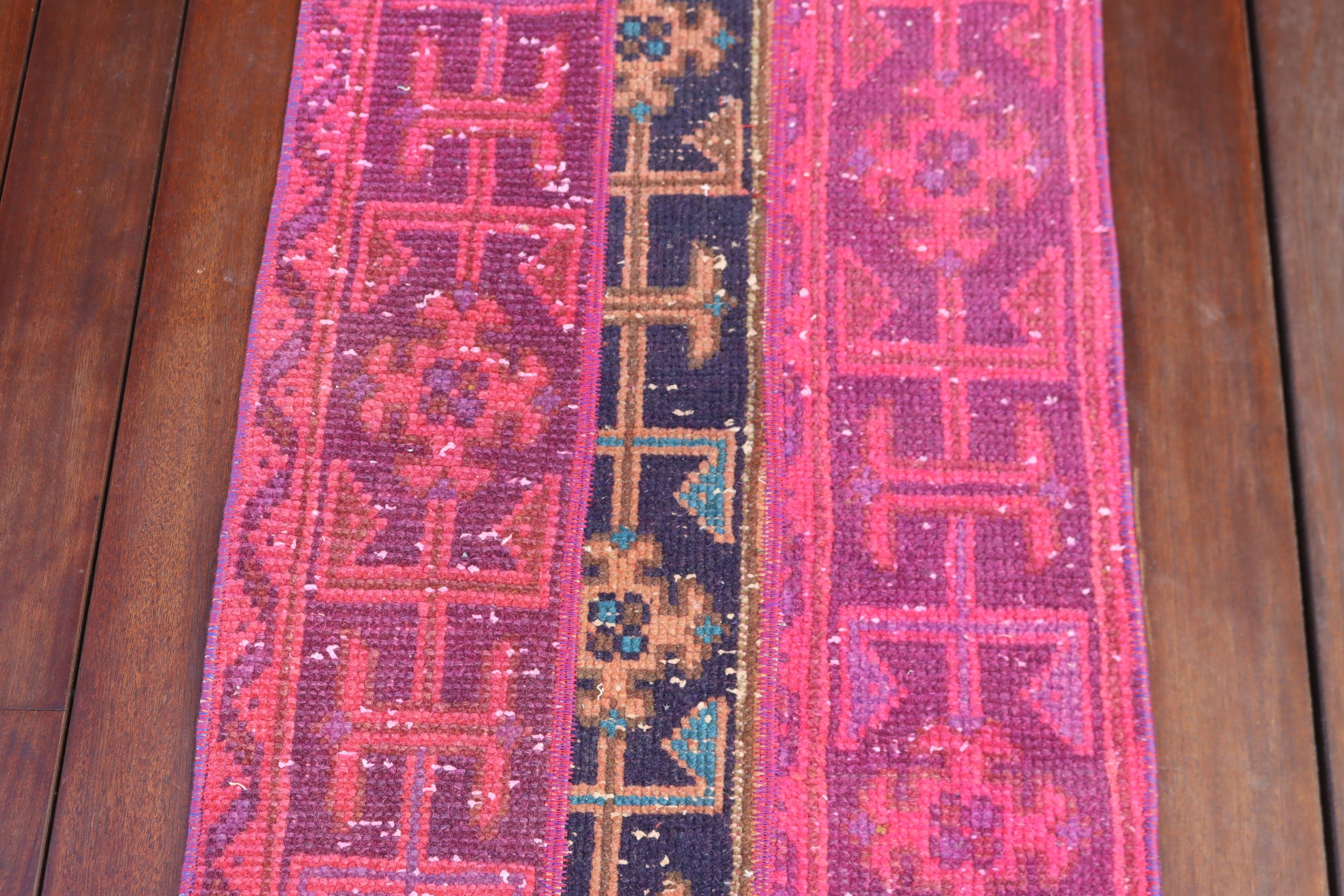 1.6x3.6 ft Küçük Halı, Geometrik Halı, Tribal Halı, Paspas Halıları, Giriş Halıları, Vintage Halı, El Dokuma Halılar, Pembe El Dokuma Halı, Türk Halısı