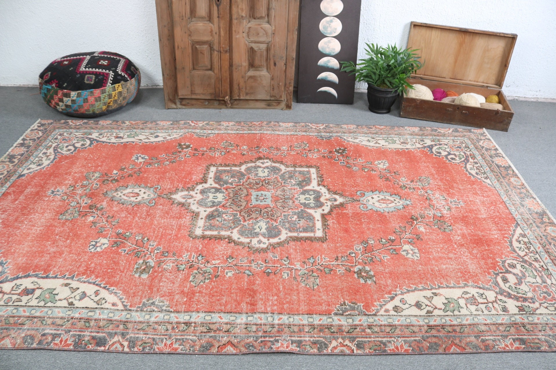 Egzotik Halılar, 5.6x9.7 ft Büyük Halılar, Geometrik Halı, Kırmızı Açıklama Halısı, Nötr Halılar, Salon Halısı, Büyük Oushak Halısı, Türk Halısı, Vintage Halılar