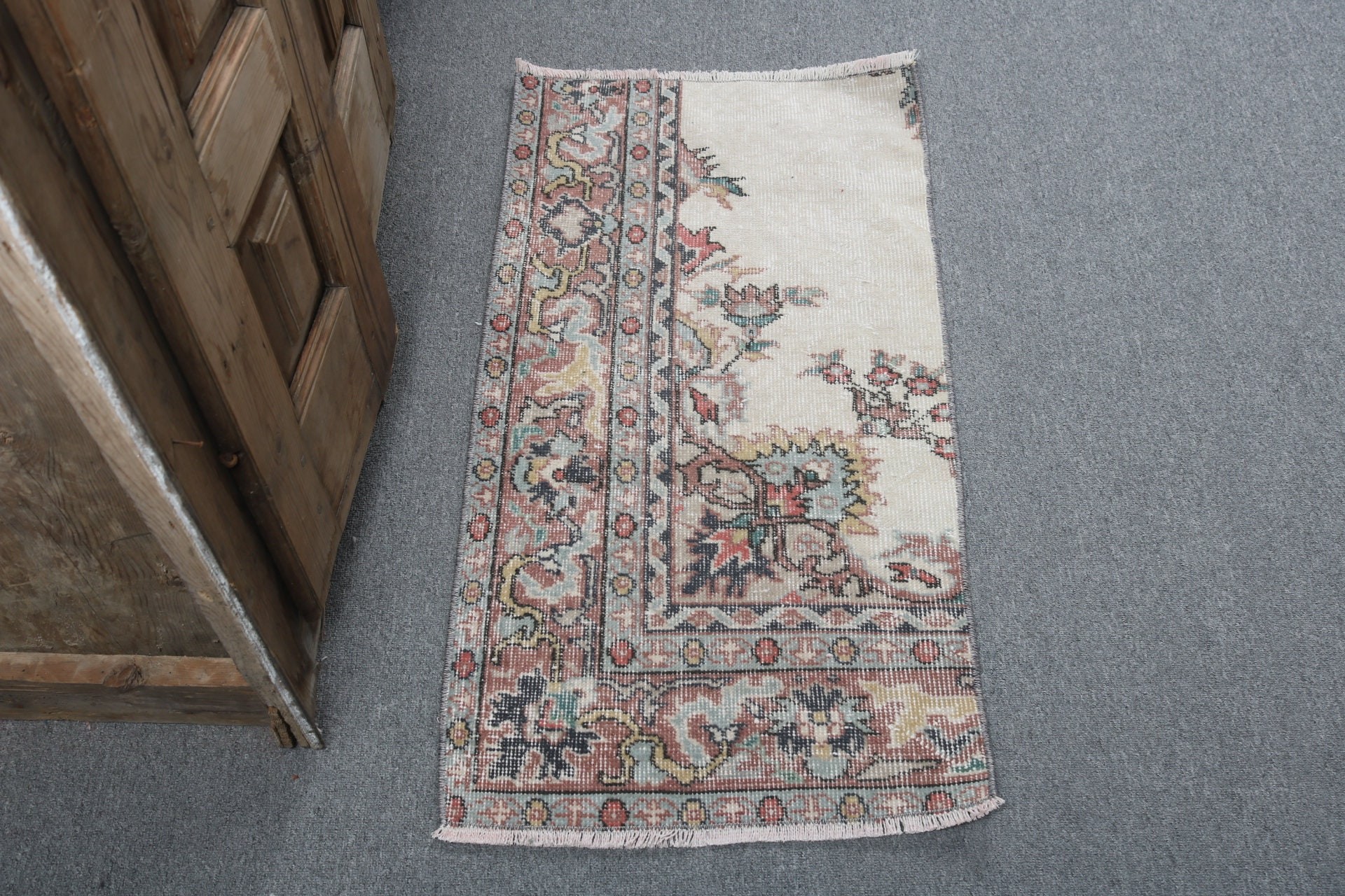 Türk Halıları, Bej 1.7x3.2 ft Küçük Halı, Araba Paspas Halısı, Dış Mekan Halıları, Oushak Halısı, Boho Halısı, Vintage Halı, Duvara Asılı Halı