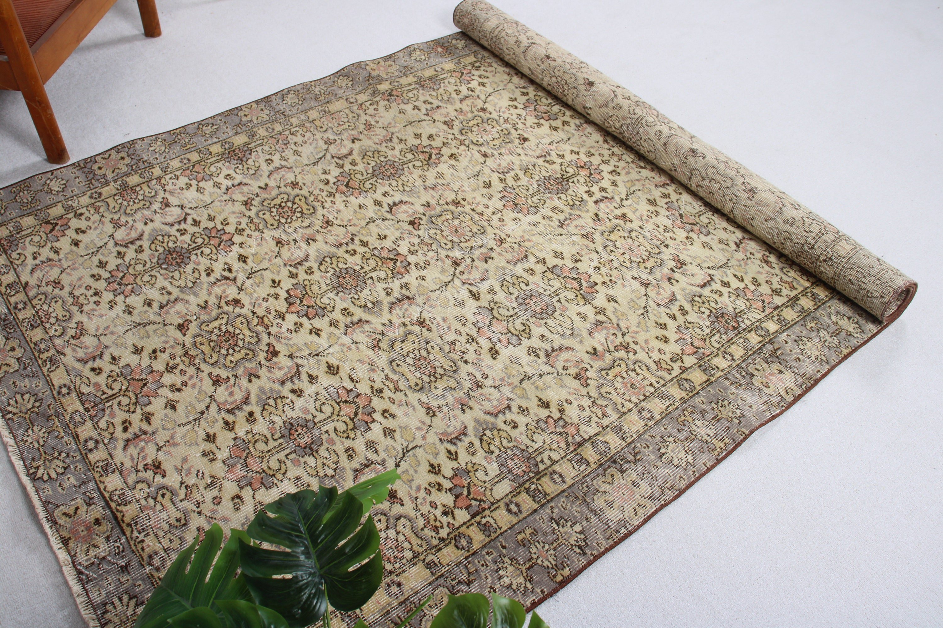 Vintage Rug, Beige Kitchen Rug, Modern Rugs, Rugs for Kitchen, Floor Rug, Dining Room Rug, Turkish Rugs, Oushak Rugs, 4.9x8 ft Area Rug