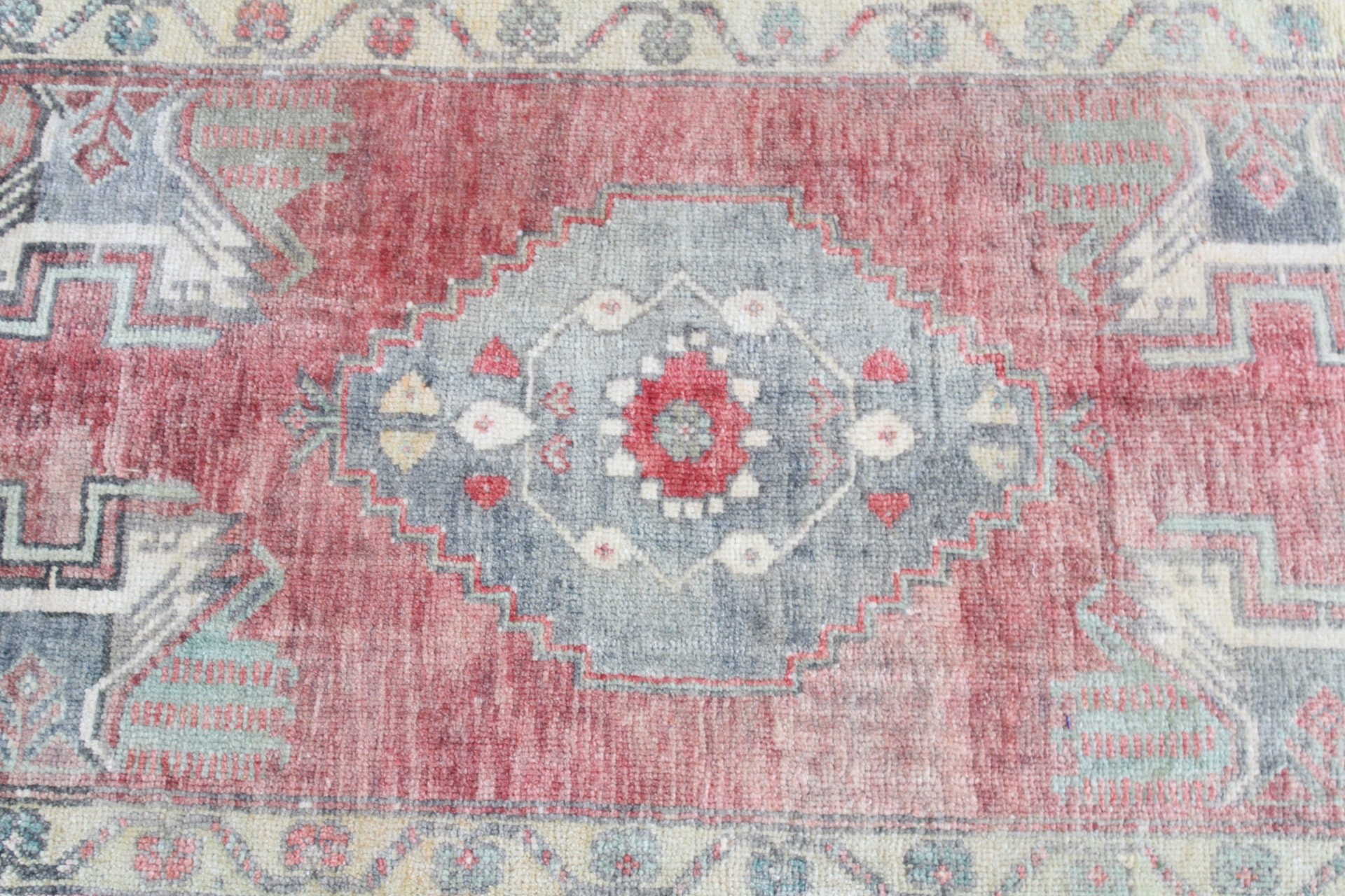 1.7x3.3 ft Small Rug, Rugs for Entry, Turkish Rug, Entry Rug, Vintage Rugs, Oriental Rug, Kitchen Rug, Red Oriental Rug