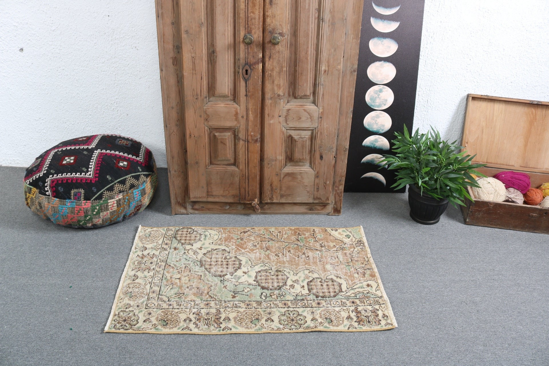 Yatak Odası Halıları, 2.2x3.5 ft Küçük Halı, Vintage Halılar, Türk Halısı, Küçük Alan Halıları, Mutfak Halıları, Bej Antika Halı, Antika Halı, Banyo Halısı