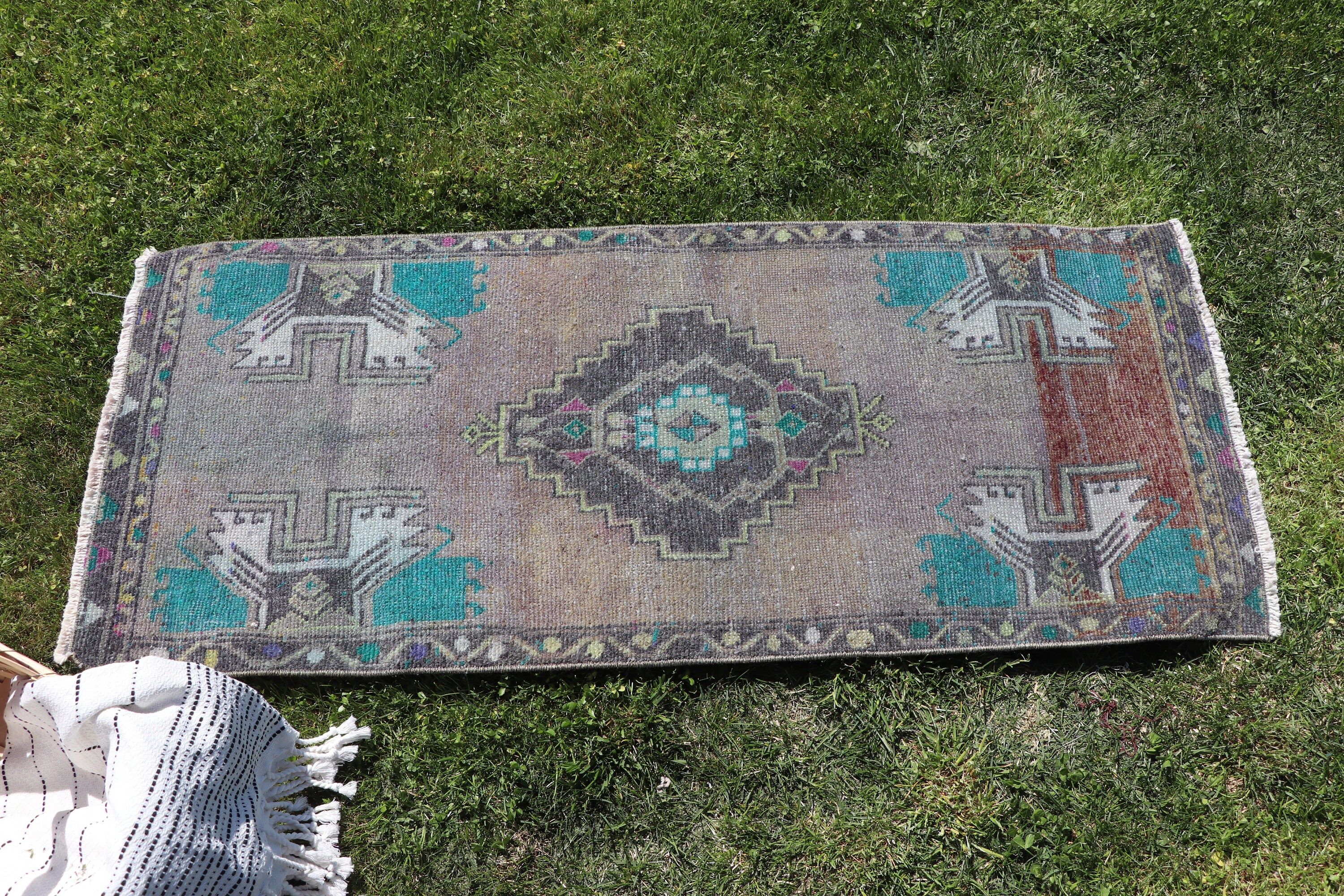 Vintage Halılar, Küçük Boho Halılar, Boho Halı, Sanatsal Halı, Yatak Odası Halıları, Türk Halısı, 1.5x3.7 ft Küçük Halı, Gri Geometrik Halı, Lüks Halılar