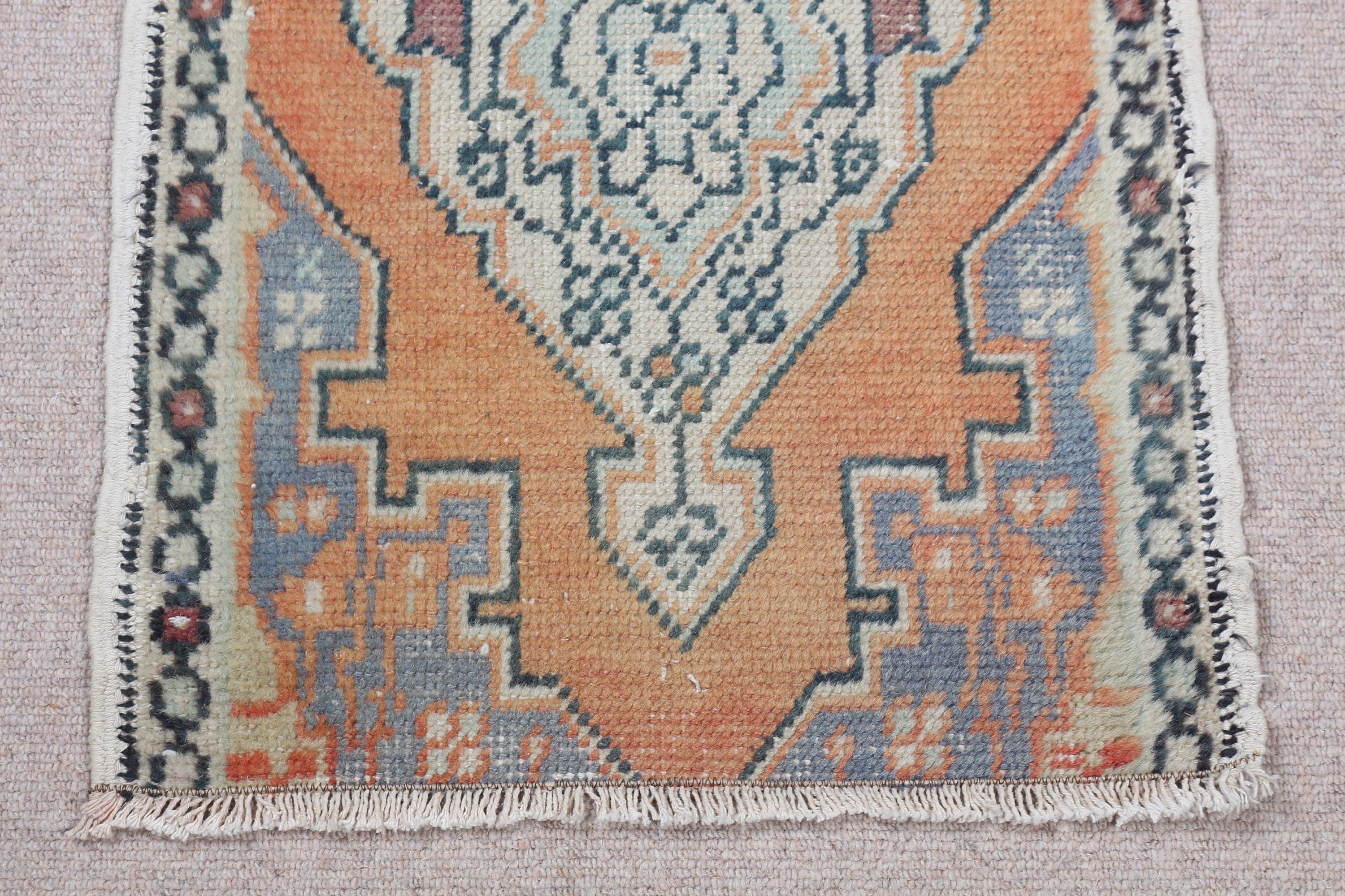 Vintage Halı, Türk Halısı, Kapı Paspası Halıları, 1.6x2.5 ft Küçük Halı, Bej Havalı Halılar, Çocuk Halısı, Yatak Odası Halısı, Araba Paspas Halıları