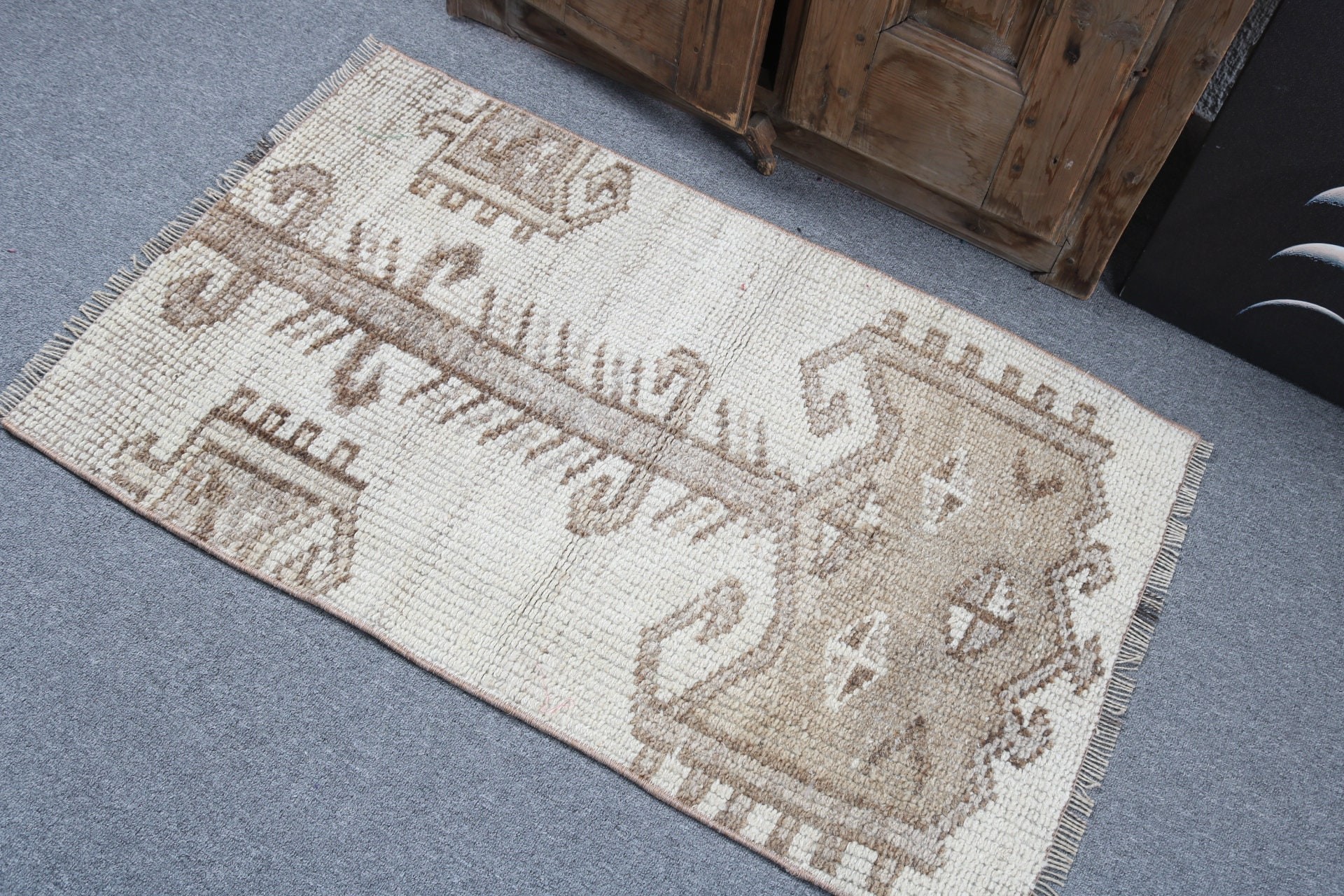 Banyo Halısı, 2.1x3.5 ft Küçük Halı, Bej Yün Halılar, Oushak Halı, Paspas Halısı, Banyo Halıları, Vintage Halı, Hindi Halıları, Boho Halıları, Türk Halıları