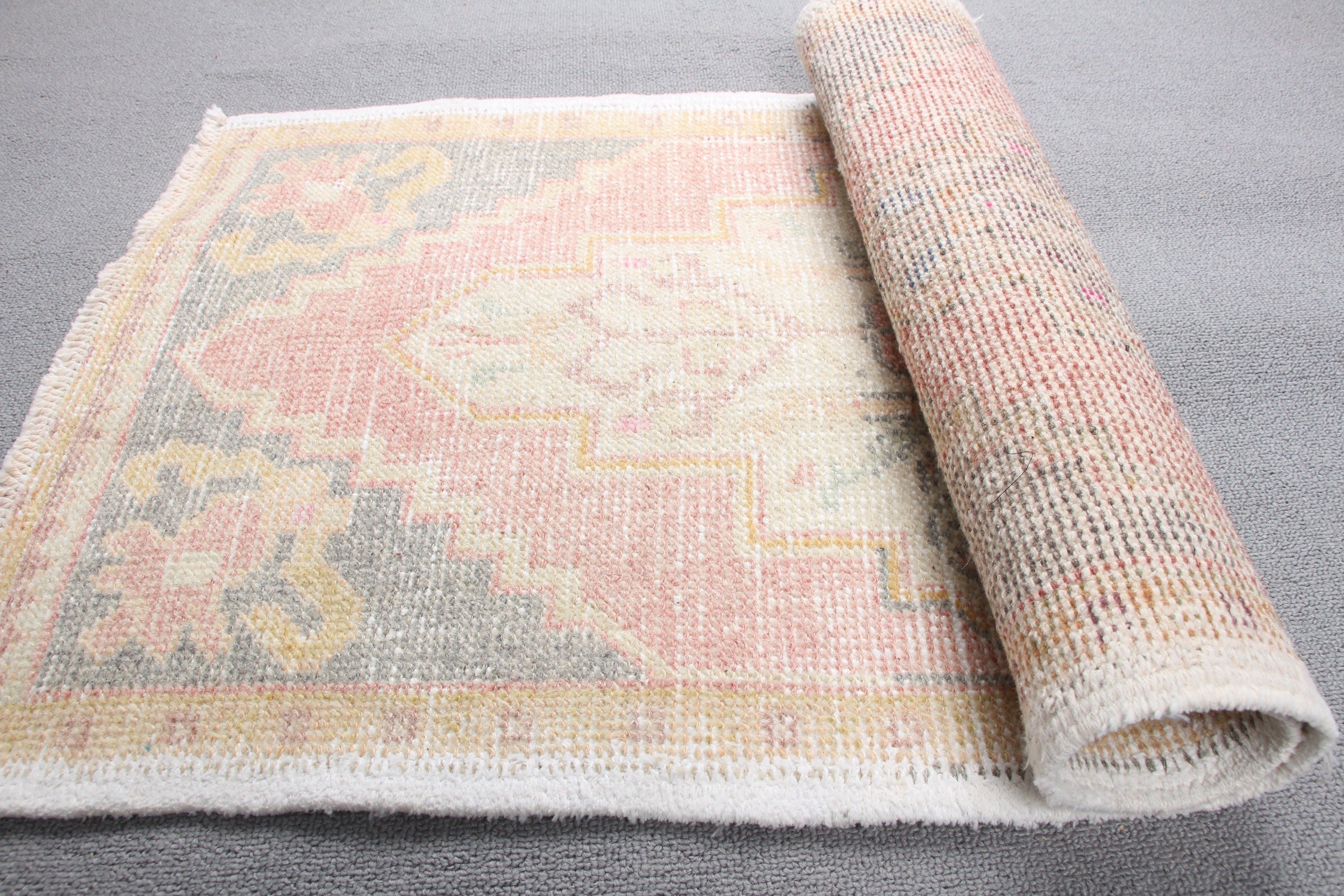 Dorm Rug, Home Decor Rugs, Bathroom Rugs, Oriental Rug, Turkish Rug, Vintage Rug, Wall Hanging Rugs, Beige Oushak Rugs, 1.8x3 ft Small Rug